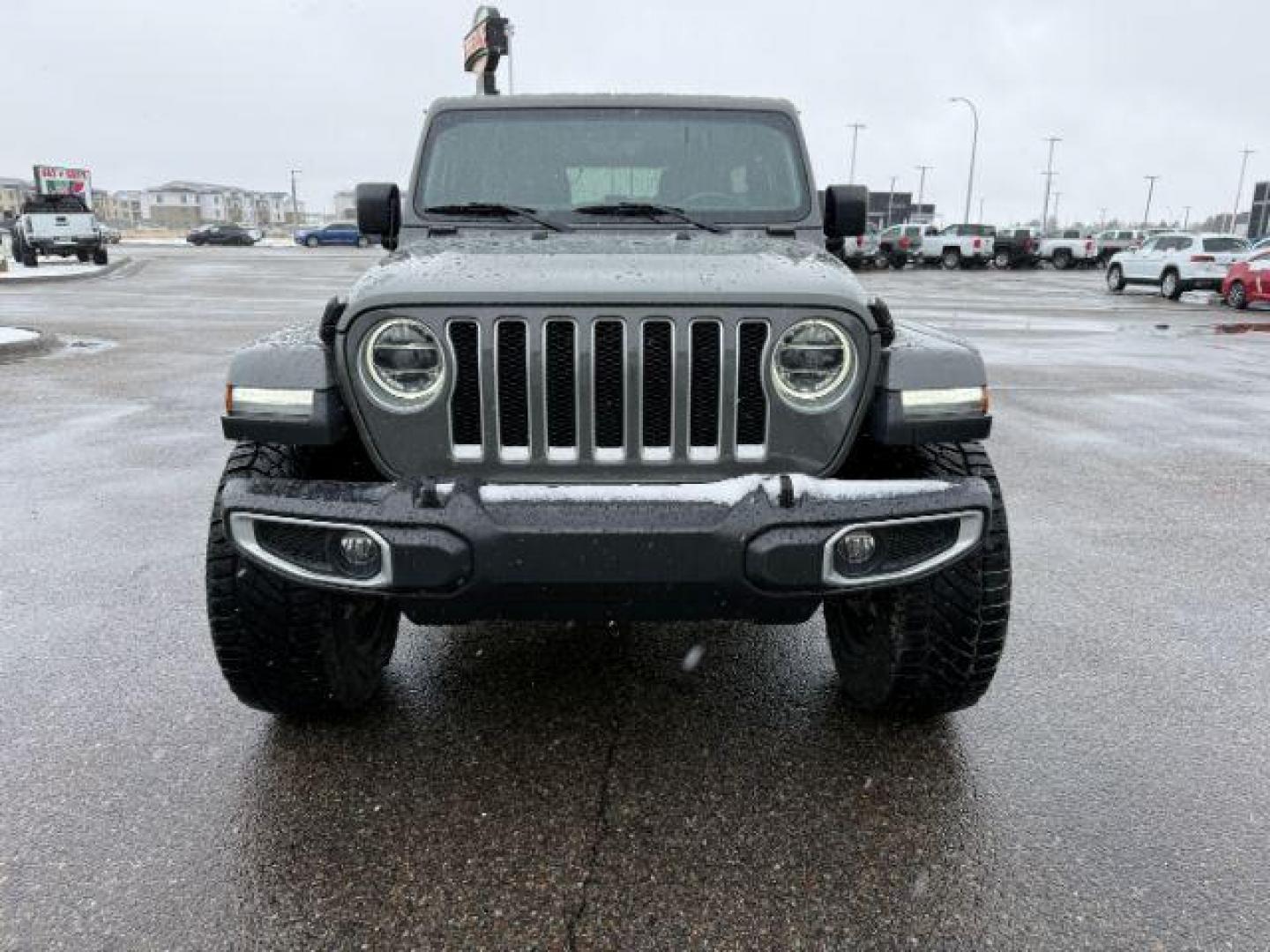 2019 GRAY /Black Jeep Wrangler Unlimited (1C4HJXEG4KW) with an Pentastar 36L V-6 DOHC engine, Automatic transmission, located at 1175 N Woodruff Ave, Idaho Falls, ID, 83401, 43.506901, -111.999657 - At Timberline Auto, finding a great deal on your next vehicle is always easy! Our experienced sales staff's goal is to help find you the right vehicle at the right price! Our knowledgeable finance department has options for almost any credit score. We offer extended service contract options to prote - Photo#35