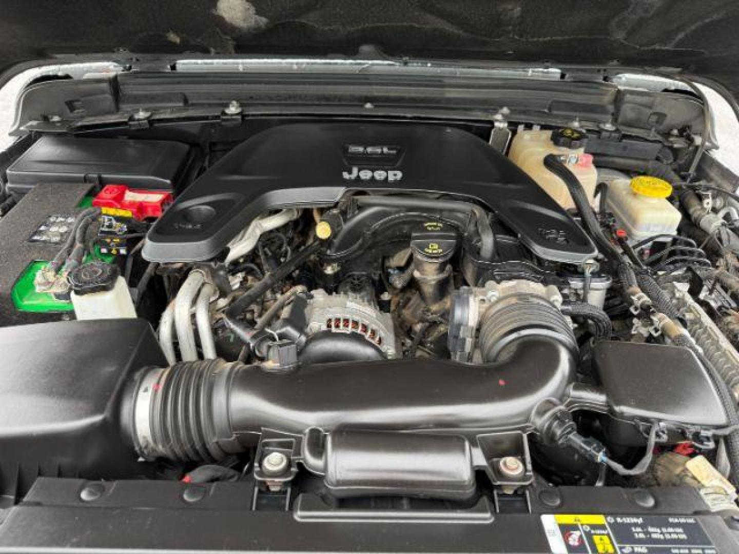 2019 GRAY /Black Jeep Wrangler Unlimited (1C4HJXEG4KW) with an Pentastar 36L V-6 DOHC engine, Automatic transmission, located at 1175 N Woodruff Ave, Idaho Falls, ID, 83401, 43.506901, -111.999657 - At Timberline Auto, finding a great deal on your next vehicle is always easy! Our experienced sales staff's goal is to help find you the right vehicle at the right price! Our knowledgeable finance department has options for almost any credit score. We offer extended service contract options to prote - Photo#51