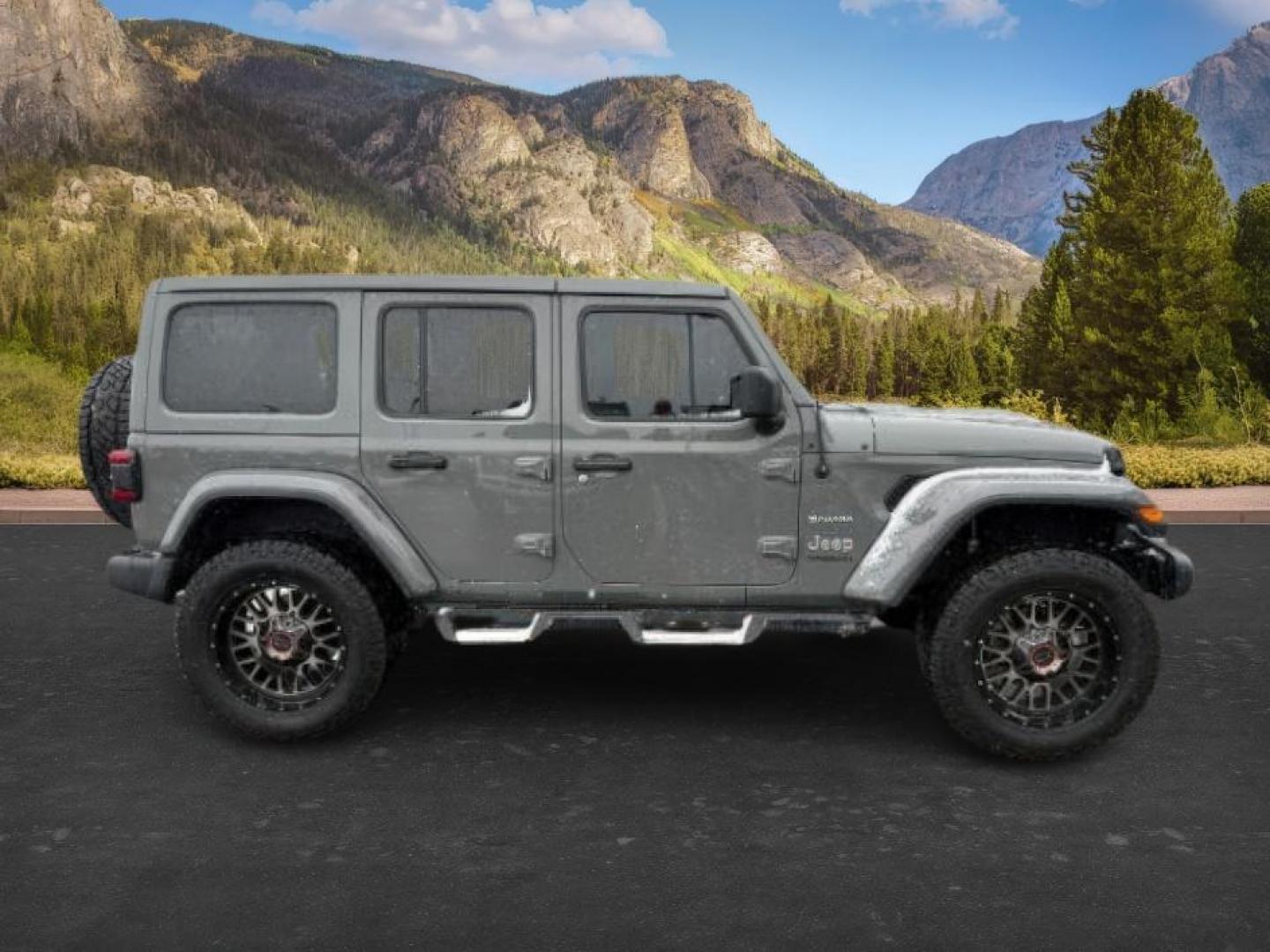 2019 GRAY /Black Jeep Wrangler Unlimited (1C4HJXEG4KW) with an Pentastar 36L V-6 DOHC engine, Automatic transmission, located at 1175 N Woodruff Ave, Idaho Falls, ID, 83401, 43.506901, -111.999657 - At Timberline Auto, finding a great deal on your next vehicle is always easy! Our experienced sales staff's goal is to help find you the right vehicle at the right price! Our knowledgeable finance department has options for almost any credit score. We offer extended service contract options to prote - Photo#7