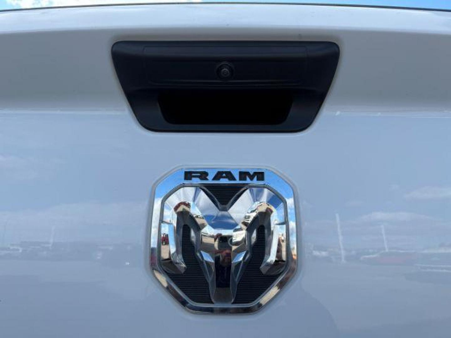 2021 WHITE /Diesel Gray/Black Ram 2500 (3C6UR5CJ0MG) with an HEMI 64L V-8 VVT variable valve control engine, Automatic transmission, located at 1175 N Woodruff Ave, Idaho Falls, ID, 83401, 43.506901, -111.999657 - At Timberline Auto, finding a great deal on your next vehicle is always easy! Our experienced sales staff's goal is to help find you the right vehicle at the right price! Our knowledgeable finance department has options for almost any credit score. We offer extended service contract options to prote - Photo#30