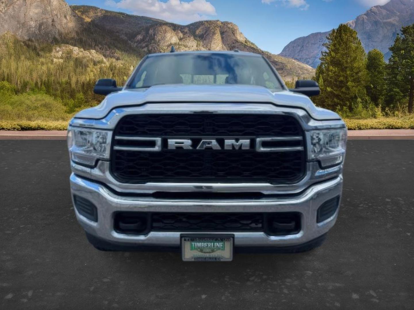 2021 WHITE /Diesel Gray/Black Ram 2500 (3C6UR5CJ0MG) with an HEMI 64L V-8 VVT variable valve control engine, Automatic transmission, located at 1175 N Woodruff Ave, Idaho Falls, ID, 83401, 43.506901, -111.999657 - At Timberline Auto, finding a great deal on your next vehicle is always easy! Our experienced sales staff's goal is to help find you the right vehicle at the right price! Our knowledgeable finance department has options for almost any credit score. We offer extended service contract options to prote - Photo#9