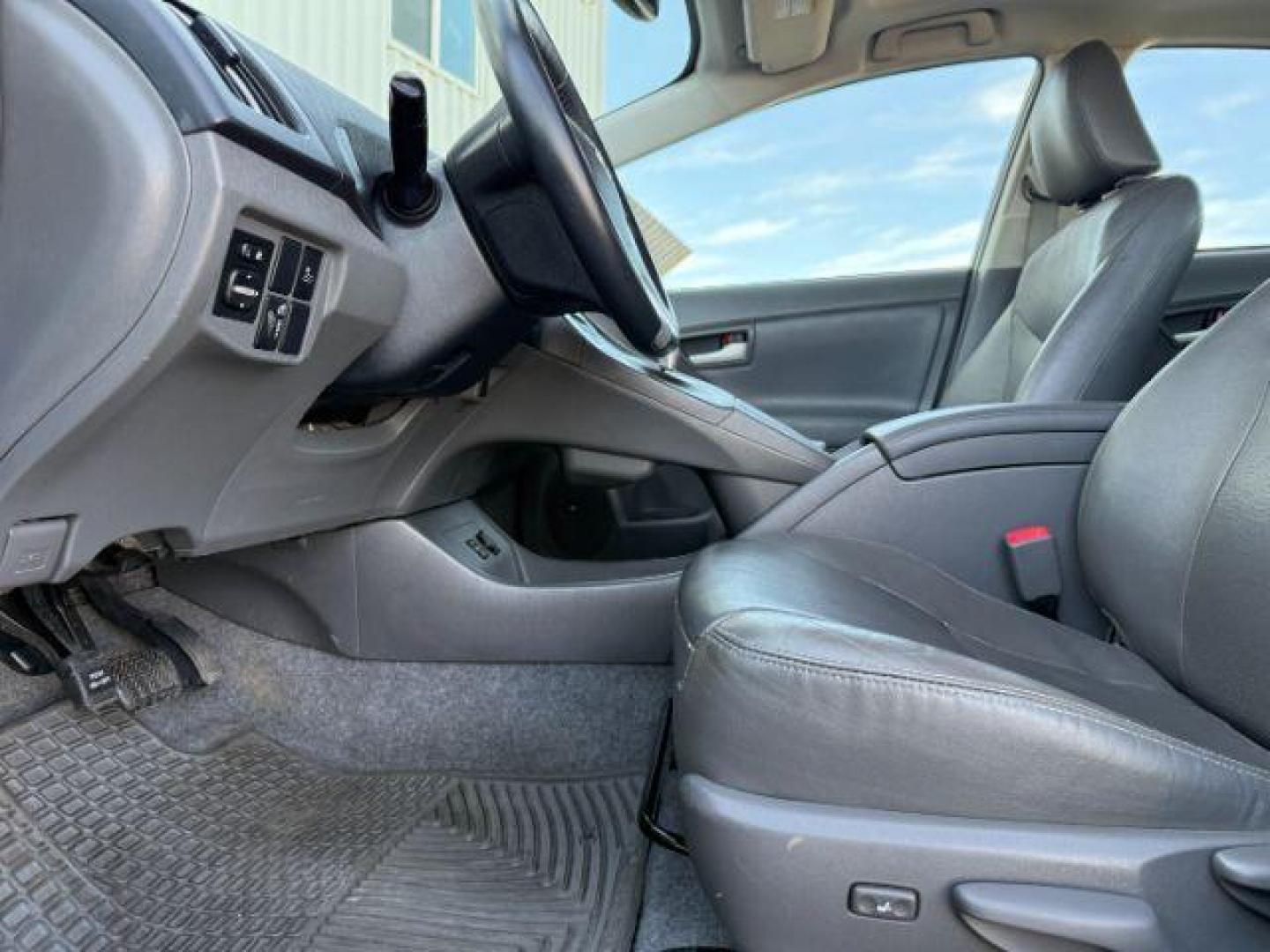 2011 SILVER /Misty Gray Toyota Prius (JTDKN3DU7B0) with an 18L I-4 DOHC engine, Automatic transmission, located at 1175 N Woodruff Ave, Idaho Falls, ID, 83401, 43.506901, -111.999657 - At Timberline Auto, finding a great deal on your next vehicle is always easy! Our experienced sales staff's goal is to help find you the right vehicle at the right price! Our knowledgeable finance department has options for almost any credit score. We offer extended service contract options to prote - Photo#38