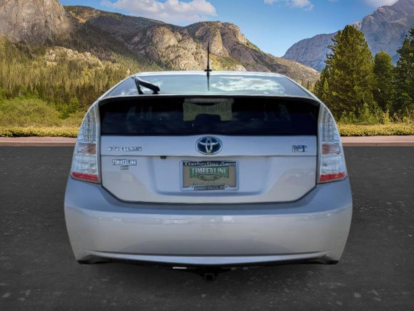 2011 SILVER /Misty Gray Toyota Prius (JTDKN3DU7B0) with an 18L I-4 DOHC engine, Automatic transmission, located at 1175 N Woodruff Ave, Idaho Falls, ID, 83401, 43.506901, -111.999657 - At Timberline Auto, finding a great deal on your next vehicle is always easy! Our experienced sales staff's goal is to help find you the right vehicle at the right price! Our knowledgeable finance department has options for almost any credit score. We offer extended service contract options to prote - Photo#3