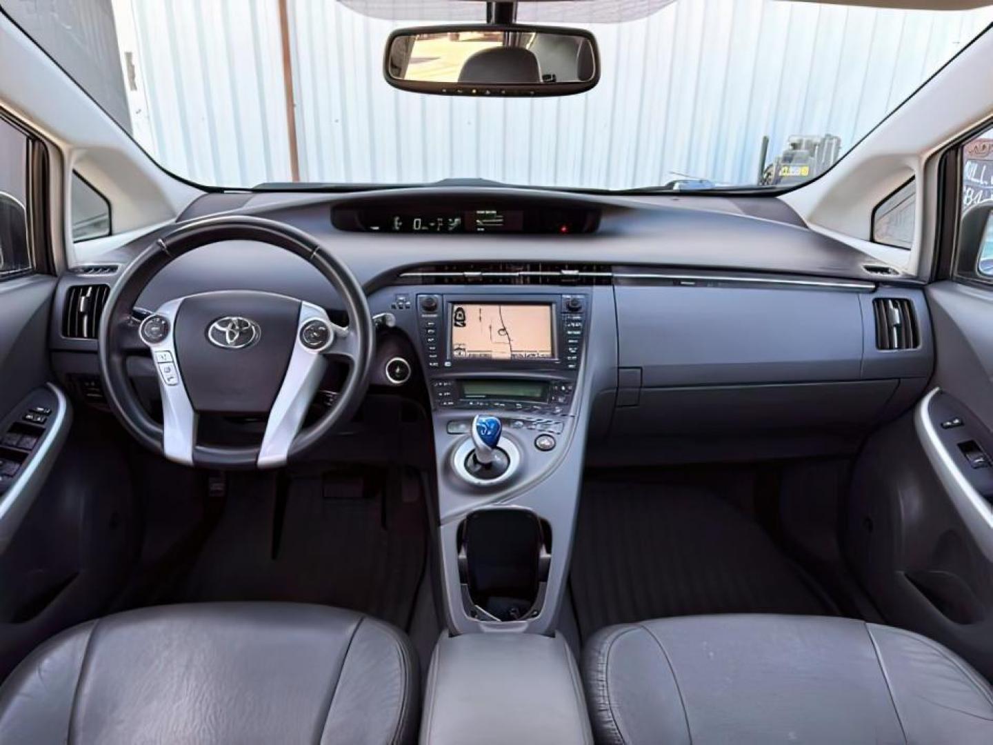 2011 SILVER /Misty Gray Toyota Prius (JTDKN3DU7B0) with an 18L I-4 DOHC engine, Automatic transmission, located at 1175 N Woodruff Ave, Idaho Falls, ID, 83401, 43.506901, -111.999657 - At Timberline Auto, finding a great deal on your next vehicle is always easy! Our experienced sales staff's goal is to help find you the right vehicle at the right price! Our knowledgeable finance department has options for almost any credit score. We offer extended service contract options to prote - Photo#22