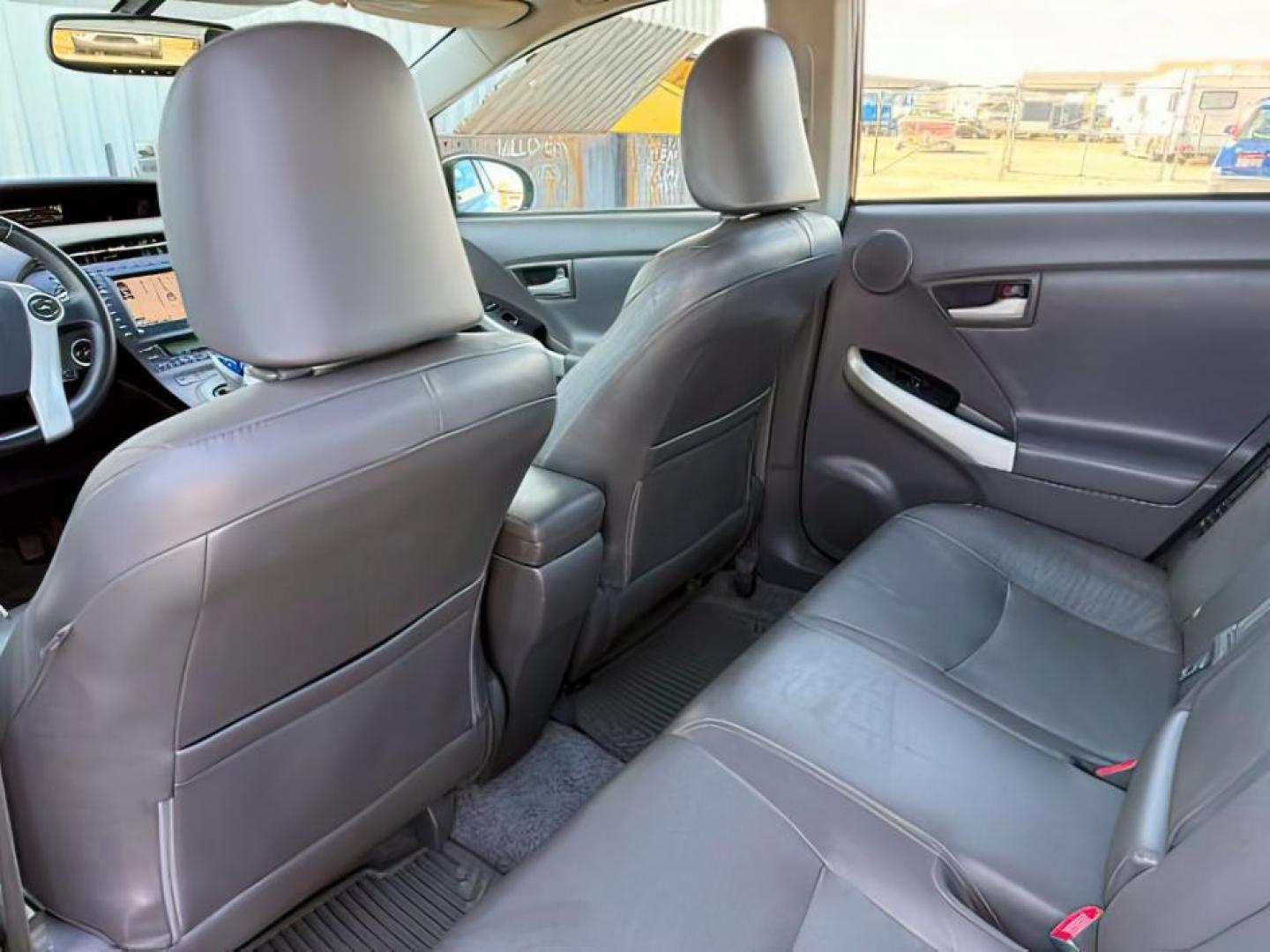 2011 SILVER /Misty Gray Toyota Prius (JTDKN3DU7B0) with an 18L I-4 DOHC engine, Automatic transmission, located at 1175 N Woodruff Ave, Idaho Falls, ID, 83401, 43.506901, -111.999657 - At Timberline Auto, finding a great deal on your next vehicle is always easy! Our experienced sales staff's goal is to help find you the right vehicle at the right price! Our knowledgeable finance department has options for almost any credit score. We offer extended service contract options to prote - Photo#23