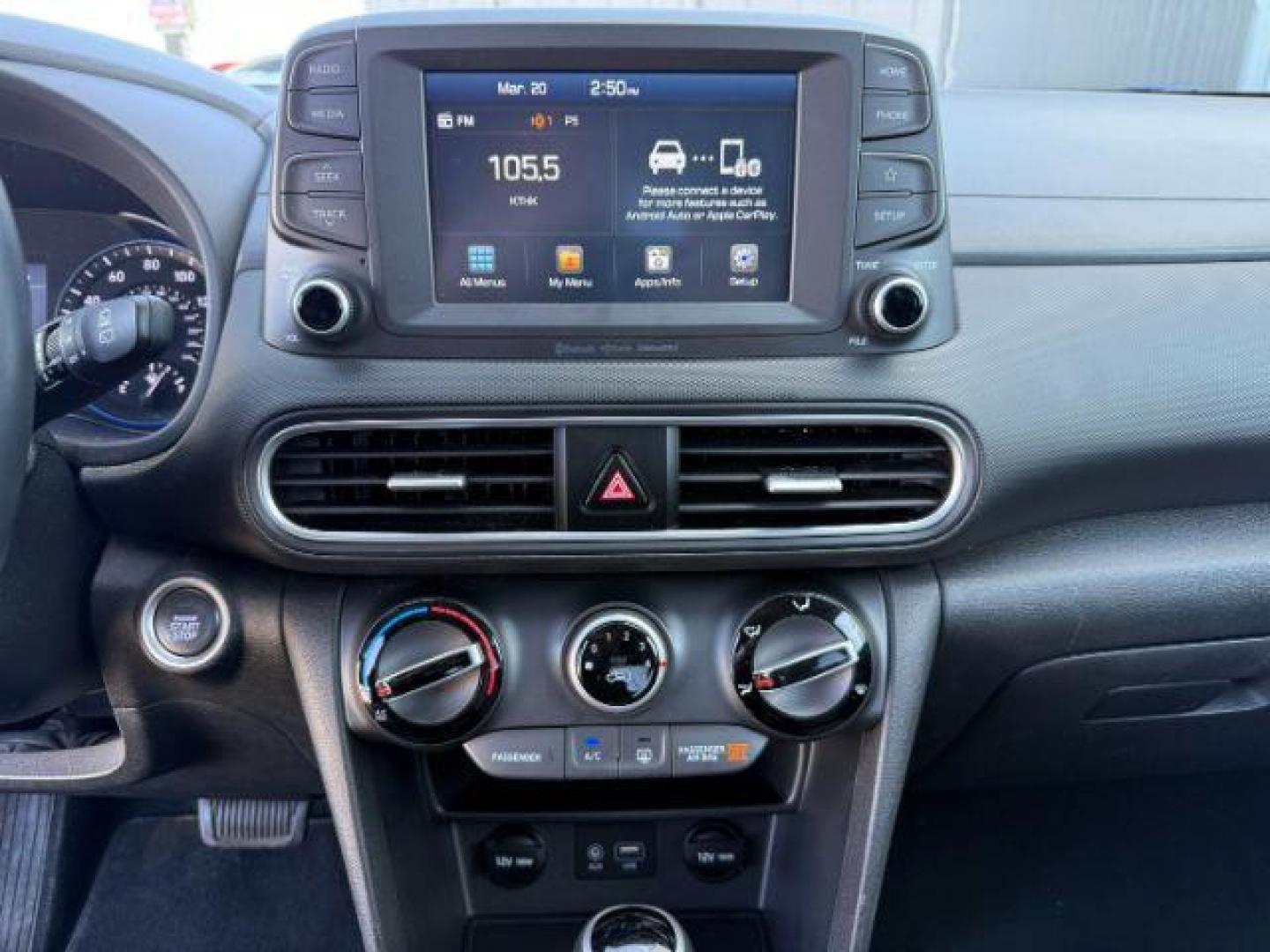 2018 GRAY /Black Hyundai Kona (KM8K2CAA7JU) with an Nu 2L I-4 DOHC engine, Automatic transmission, located at 1175 N Woodruff Ave, Idaho Falls, ID, 83401, 43.506901, -111.999657 - At Timberline Auto, finding a great deal on your next vehicle is always easy! Our experienced sales staff's goal is to help find you the right vehicle at the right price! Our knowledgeable finance department has options for almost any credit score. We offer extended service contract options to prote - Photo#44