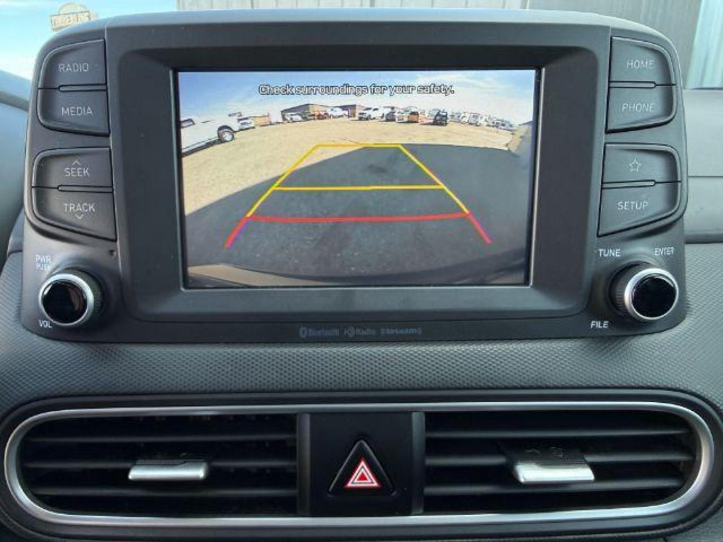 2018 GRAY /Black Hyundai Kona (KM8K2CAA7JU) with an Nu 2L I-4 DOHC engine, Automatic transmission, located at 1175 N Woodruff Ave, Idaho Falls, ID, 83401, 43.506901, -111.999657 - At Timberline Auto, finding a great deal on your next vehicle is always easy! Our experienced sales staff's goal is to help find you the right vehicle at the right price! Our knowledgeable finance department has options for almost any credit score. We offer extended service contract options to prote - Photo#45