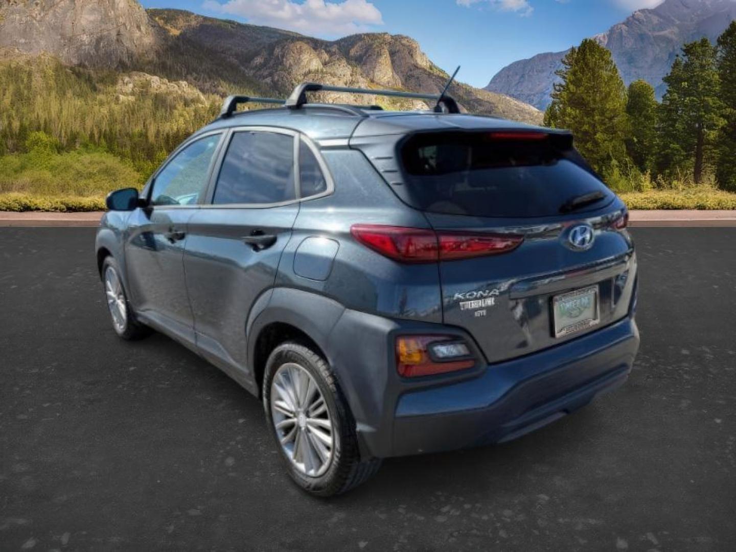 2018 GRAY /Black Hyundai Kona (KM8K2CAA7JU) with an Nu 2L I-4 DOHC engine, Automatic transmission, located at 1175 N Woodruff Ave, Idaho Falls, ID, 83401, 43.506901, -111.999657 - At Timberline Auto, finding a great deal on your next vehicle is always easy! Our experienced sales staff's goal is to help find you the right vehicle at the right price! Our knowledgeable finance department has options for almost any credit score. We offer extended service contract options to prote - Photo#2