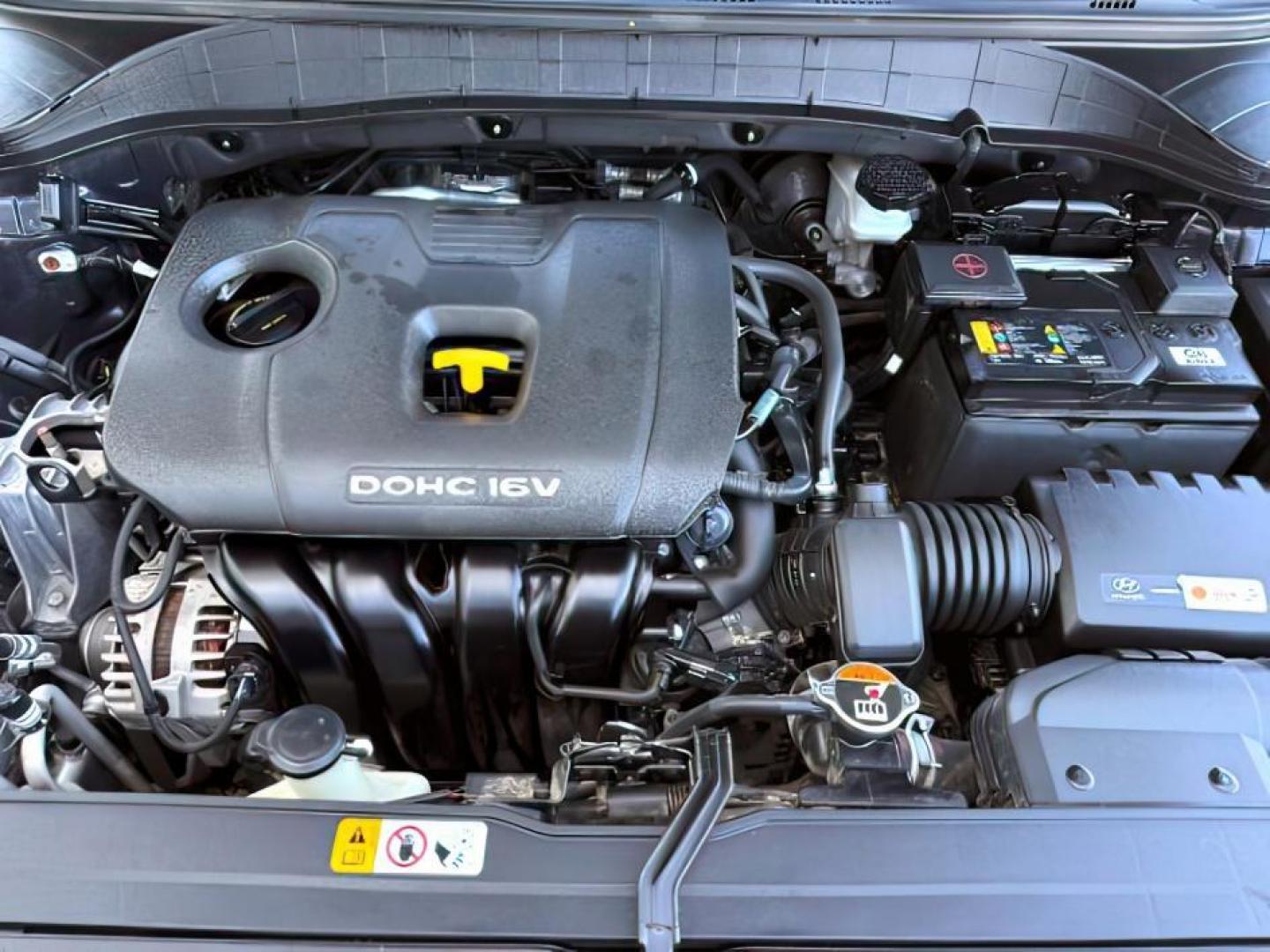 2018 GRAY /Black Hyundai Kona (KM8K2CAA7JU) with an Nu 2L I-4 DOHC engine, Automatic transmission, located at 1175 N Woodruff Ave, Idaho Falls, ID, 83401, 43.506901, -111.999657 - At Timberline Auto, finding a great deal on your next vehicle is always easy! Our experienced sales staff's goal is to help find you the right vehicle at the right price! Our knowledgeable finance department has options for almost any credit score. We offer extended service contract options to prote - Photo#26