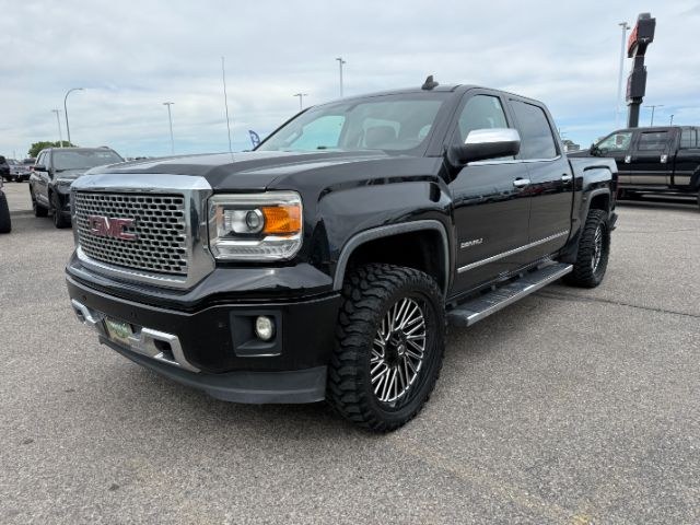 photo of 2015 GMC Sierra 1500 Denali