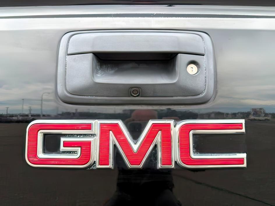 2015 Onyx Black /Jet Black GMC Sierra 1500 (3GTU2WEC9FG) with an 62L V-8 variable valve control engine, Automatic transmission, located at 1175 N Woodruff Ave, Idaho Falls, ID, 83401, 43.506901, -111.999657 - Photo#4