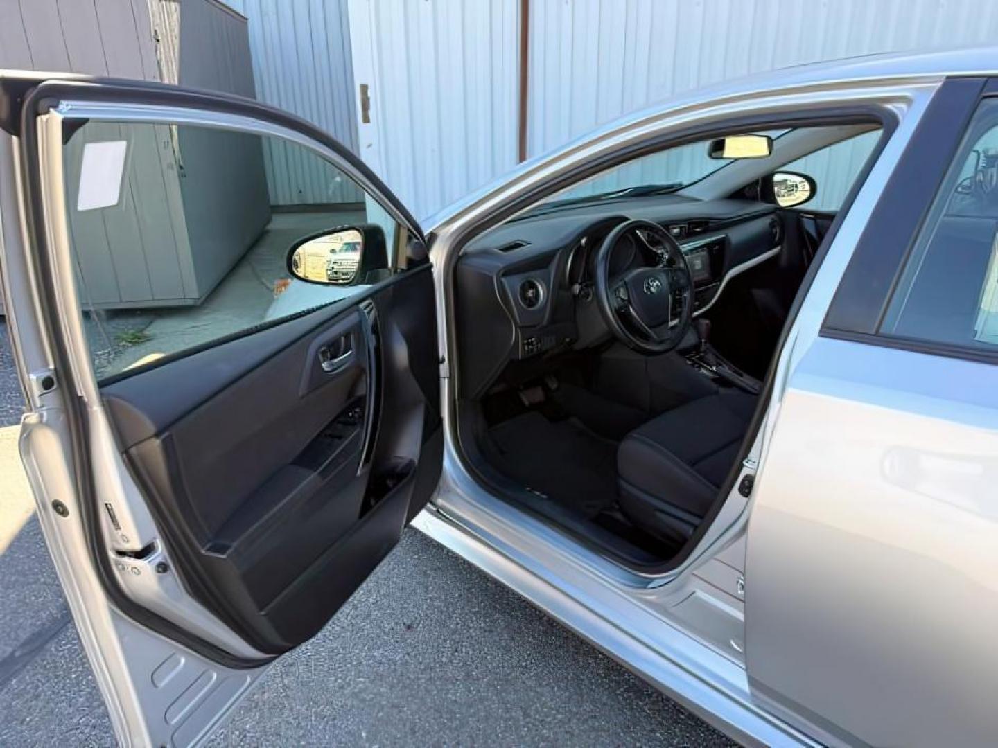 2018 SILVER /CLOTH Toyota Corolla iM BASE (JTNKARJE2JJ) with an 1.8L I-4 DOHC engine, AUTOMATIC transmission, located at 1235 N Woodruff Ave., Idaho Falls, 83401, (208) 523-1053, 43.507172, -112.000488 - At Timberline Auto, finding a great deal on your next vehicle is always easy! Our experienced sales staff's goal is to help find you the right vehicle at the right price! Our knowledgeable finance department has options for almost any credit score. We offer extended service contract options to prote - Photo#12