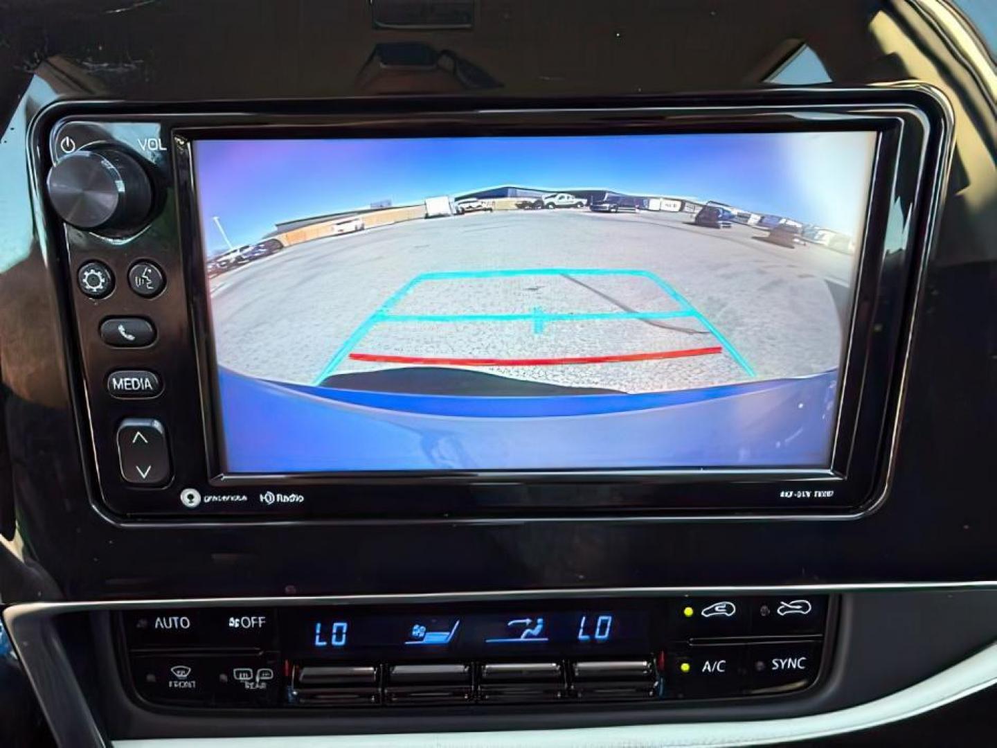 2018 SILVER /CLOTH Toyota Corolla iM BASE (JTNKARJE2JJ) with an 1.8L I-4 DOHC engine, AUTOMATIC transmission, located at 1235 N Woodruff Ave., Idaho Falls, 83401, (208) 523-1053, 43.507172, -112.000488 - At Timberline Auto, finding a great deal on your next vehicle is always easy! Our experienced sales staff's goal is to help find you the right vehicle at the right price! Our knowledgeable finance department has options for almost any credit score. We offer extended service contract options to prote - Photo#17