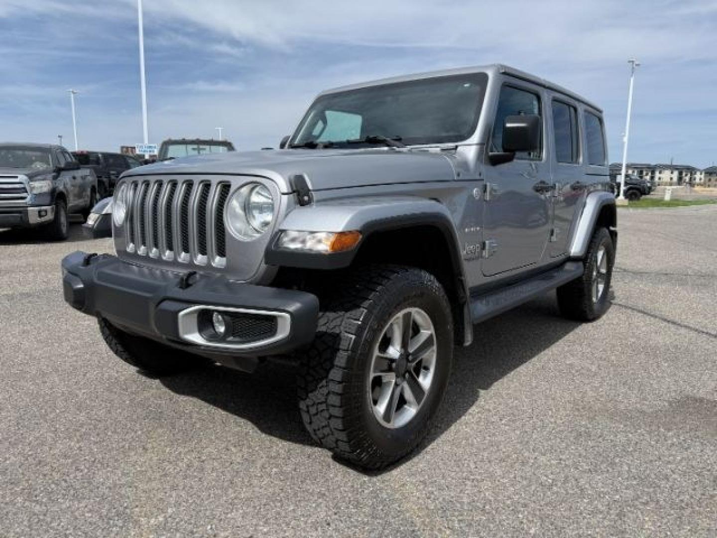 2018 SILVER /Black/Black Jeep Wrangler Unlimited Sahara (1C4HJXEN7JW) with an 2L I-4 gasoline direct injection engine, AUTOMATIC transmission, located at 1235 N Woodruff Ave., Idaho Falls, 83401, (208) 523-1053, 43.507172, -112.000488 - At Timberline Auto, finding a great deal on your next vehicle is always easy! Our experienced sales staff's goal is to help find you the right vehicle at the right price! Our knowledgeable finance department has options for almost any credit score. We offer extended service contract options to prote - Photo#27