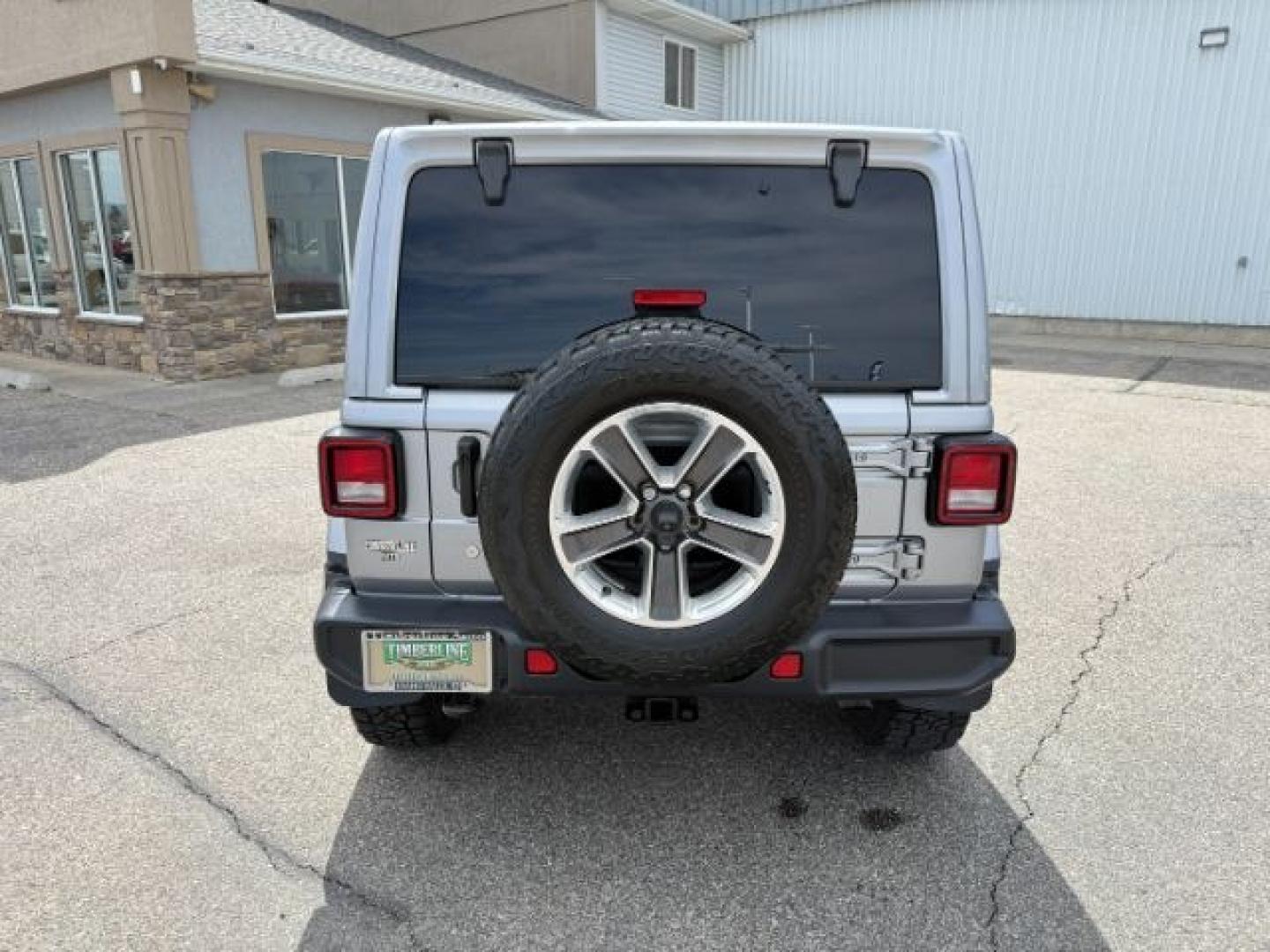 2018 SILVER /Black/Black Jeep Wrangler Unlimited Sahara (1C4HJXEN7JW) with an 2L I-4 gasoline direct injection engine, AUTOMATIC transmission, located at 1235 N Woodruff Ave., Idaho Falls, 83401, (208) 523-1053, 43.507172, -112.000488 - At Timberline Auto, finding a great deal on your next vehicle is always easy! Our experienced sales staff's goal is to help find you the right vehicle at the right price! Our knowledgeable finance department has options for almost any credit score. We offer extended service contract options to prote - Photo#30