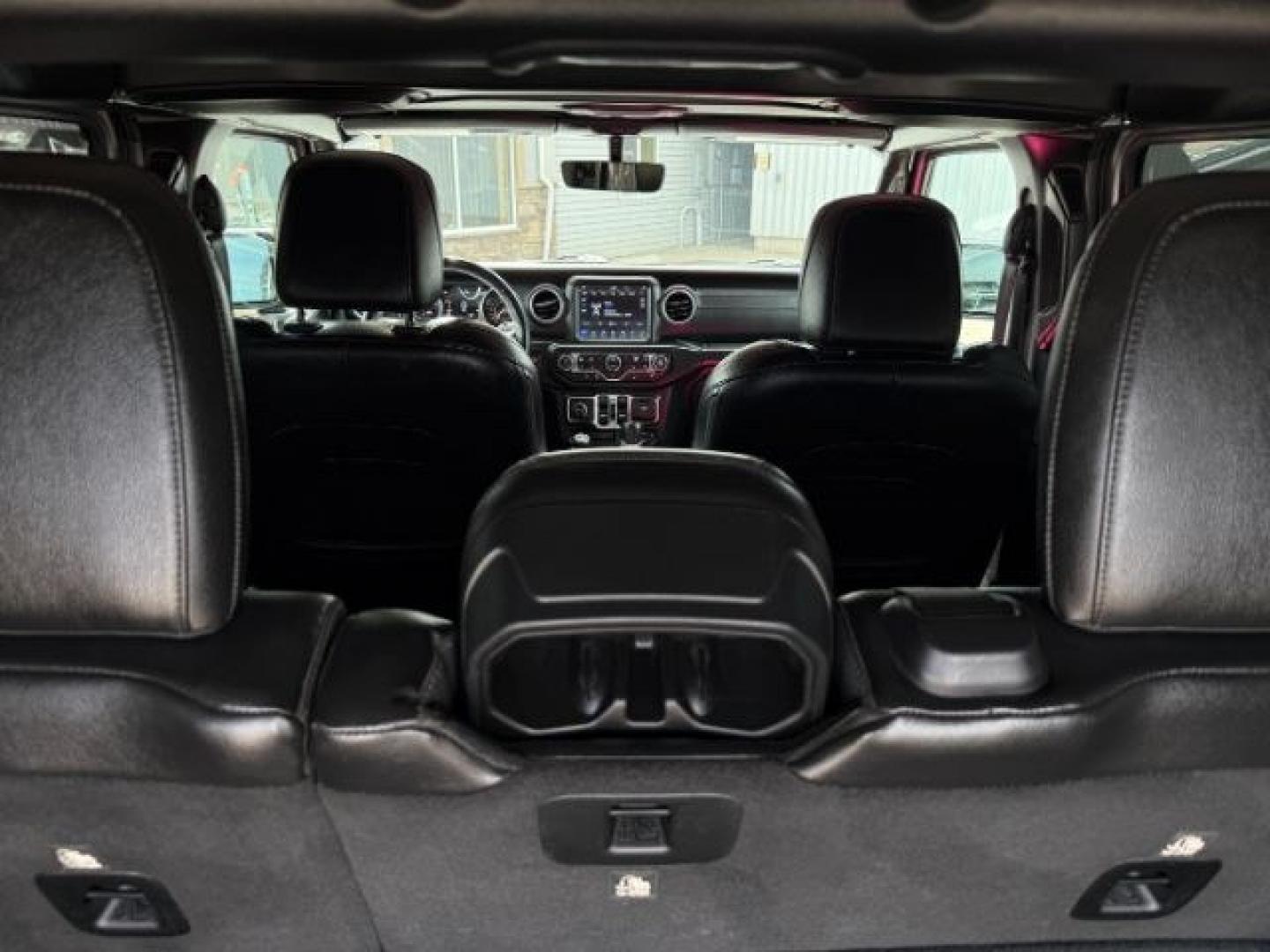 2018 SILVER /Black/Black Jeep Wrangler Unlimited Sahara (1C4HJXEN7JW) with an 2L I-4 gasoline direct injection engine, AUTOMATIC transmission, located at 1235 N Woodruff Ave., Idaho Falls, 83401, (208) 523-1053, 43.507172, -112.000488 - At Timberline Auto, finding a great deal on your next vehicle is always easy! Our experienced sales staff's goal is to help find you the right vehicle at the right price! Our knowledgeable finance department has options for almost any credit score. We offer extended service contract options to prote - Photo#33