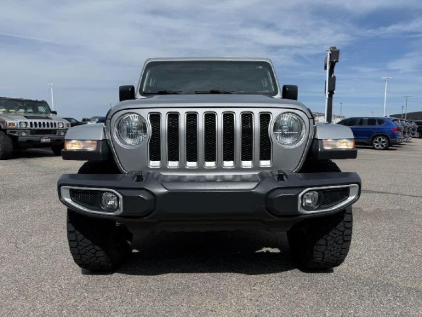 2018 SILVER /Black/Black Jeep Wrangler Unlimited Sahara (1C4HJXEN7JW) with an 2L I-4 gasoline direct injection engine, AUTOMATIC transmission, located at 1235 N Woodruff Ave., Idaho Falls, 83401, (208) 523-1053, 43.507172, -112.000488 - At Timberline Auto, finding a great deal on your next vehicle is always easy! Our experienced sales staff's goal is to help find you the right vehicle at the right price! Our knowledgeable finance department has options for almost any credit score. We offer extended service contract options to prote - Photo#37
