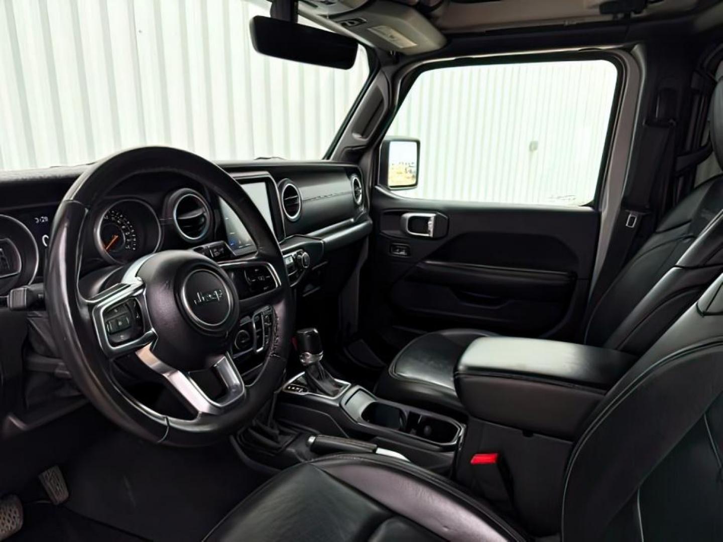 2018 SILVER /Black/Black Jeep Wrangler Unlimited Sahara (1C4HJXEN7JW) with an 2L I-4 gasoline direct injection engine, AUTOMATIC transmission, located at 1235 N Woodruff Ave., Idaho Falls, 83401, (208) 523-1053, 43.507172, -112.000488 - At Timberline Auto, finding a great deal on your next vehicle is always easy! Our experienced sales staff's goal is to help find you the right vehicle at the right price! Our knowledgeable finance department has options for almost any credit score. We offer extended service contract options to prote - Photo#15