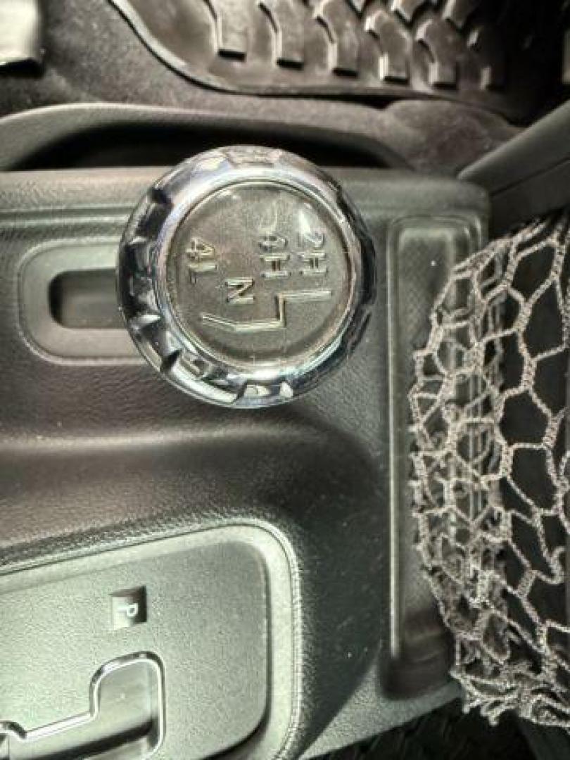 2017 GRAY /Black Jeep Wrangler Unlimited Sahara 4x4 (1C4BJWEG0HL) with an Pentastar 3.6L V-6 DOHC engine, AUTOMATIC transmission - At Timberline Auto, finding a great deal on your next vehicle is always easy! Our experienced sales staff's goal is to help find you the right vehicle at the right price! Our knowledgeable finance department has options for almost any credit score. We offer extended service contract options to prote - Photo#38