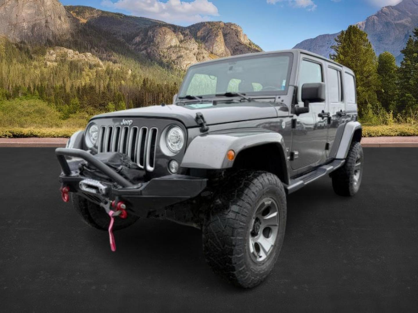 2017 GRAY /Black Jeep Wrangler Unlimited Sahara 4x4 (1C4BJWEG0HL) with an Pentastar 3.6L V-6 DOHC engine, AUTOMATIC transmission - At Timberline Auto, finding a great deal on your next vehicle is always easy! Our experienced sales staff's goal is to help find you the right vehicle at the right price! Our knowledgeable finance department has options for almost any credit score. We offer extended service contract options to prote - Photo#0