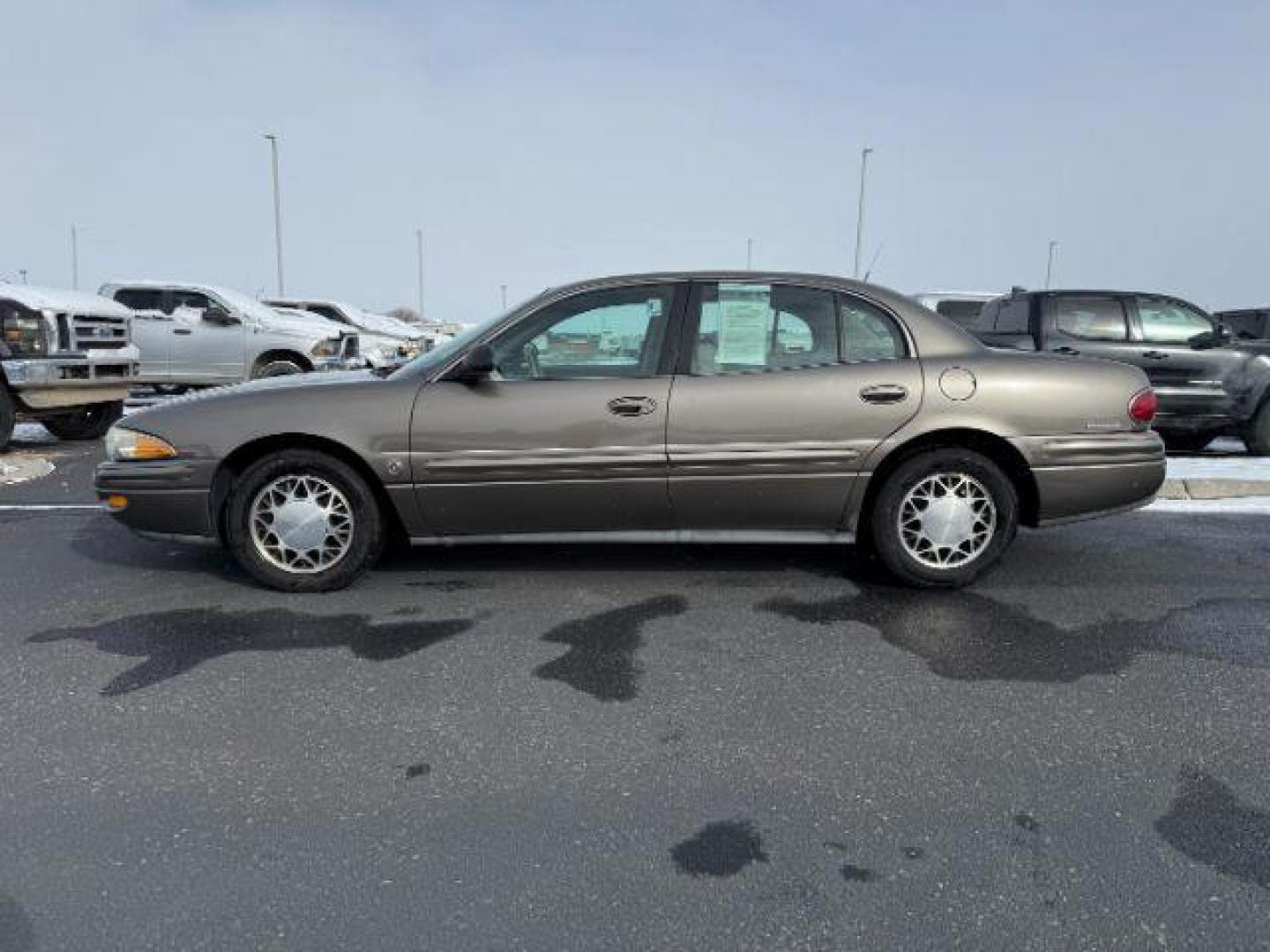 2002 TAN /Taupe Buick LeSabre (1G4HR54K92U) with an 38L V-6 regular unleaded engine, Automatic transmission, located at 1175 N Woodruff Ave, Idaho Falls, ID, 83401, 43.506901, -111.999657 - Photo#1