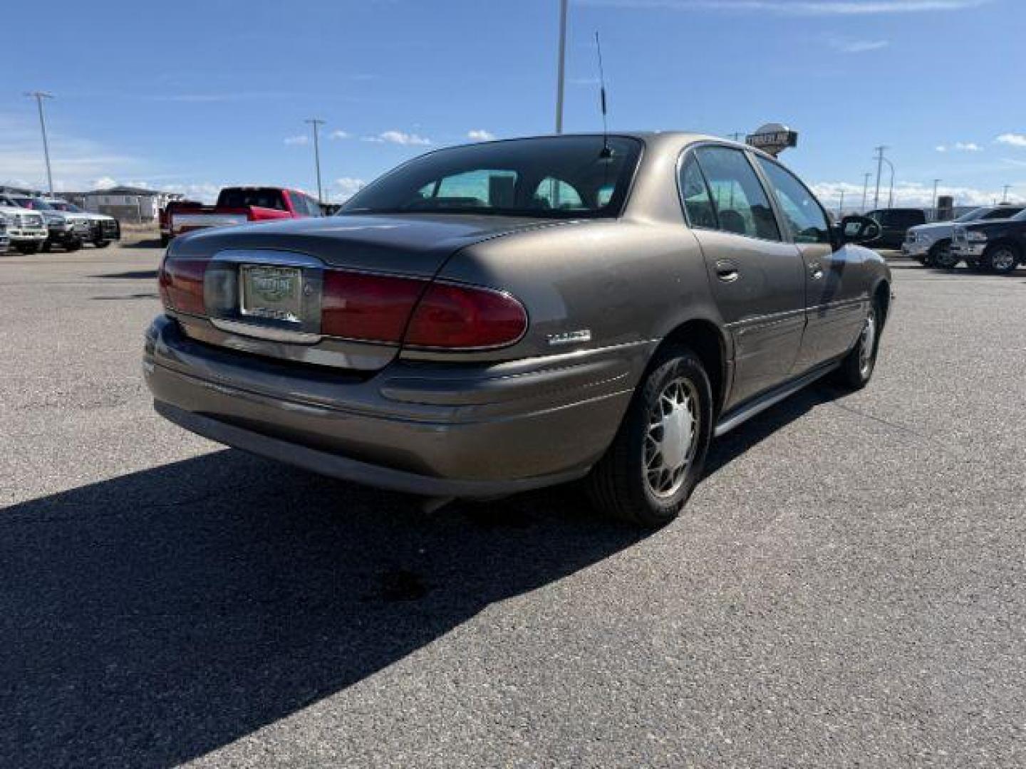 2002 TAN /Taupe Buick LeSabre Limited (1G4HR54K92U) with an 3.8L V-6 regular unleaded engine, AUTOMATIC transmission, located at 1235 N Woodruff Ave., Idaho Falls, 83401, (208) 523-1053, 43.507172, -112.000488 - At Timberline Auto, finding a great deal on your next vehicle is always easy! Our experienced sales staff's goal is to help find you the right vehicle at the right price! Our knowledgeable finance department has options for almost any credit score. We offer extended service contract options to prote - Photo#24