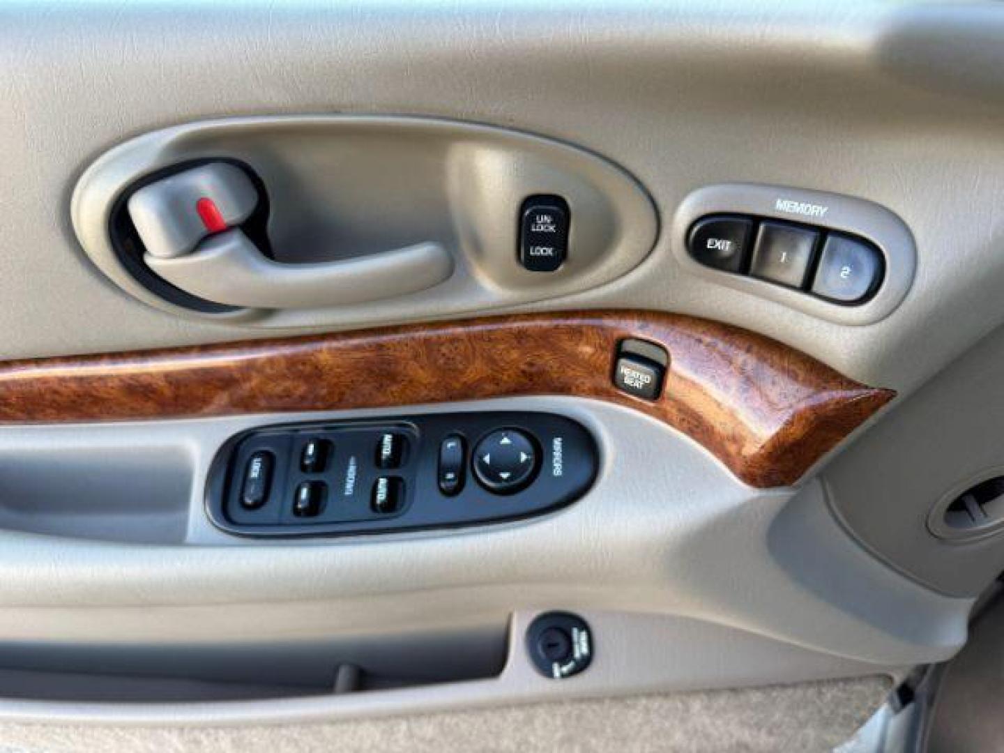 2002 TAN /Taupe Buick LeSabre Limited (1G4HR54K92U) with an 3.8L V-6 regular unleaded engine, AUTOMATIC transmission, located at 1235 N Woodruff Ave., Idaho Falls, 83401, (208) 523-1053, 43.507172, -112.000488 - At Timberline Auto, finding a great deal on your next vehicle is always easy! Our experienced sales staff's goal is to help find you the right vehicle at the right price! Our knowledgeable finance department has options for almost any credit score. We offer extended service contract options to prote - Photo#36