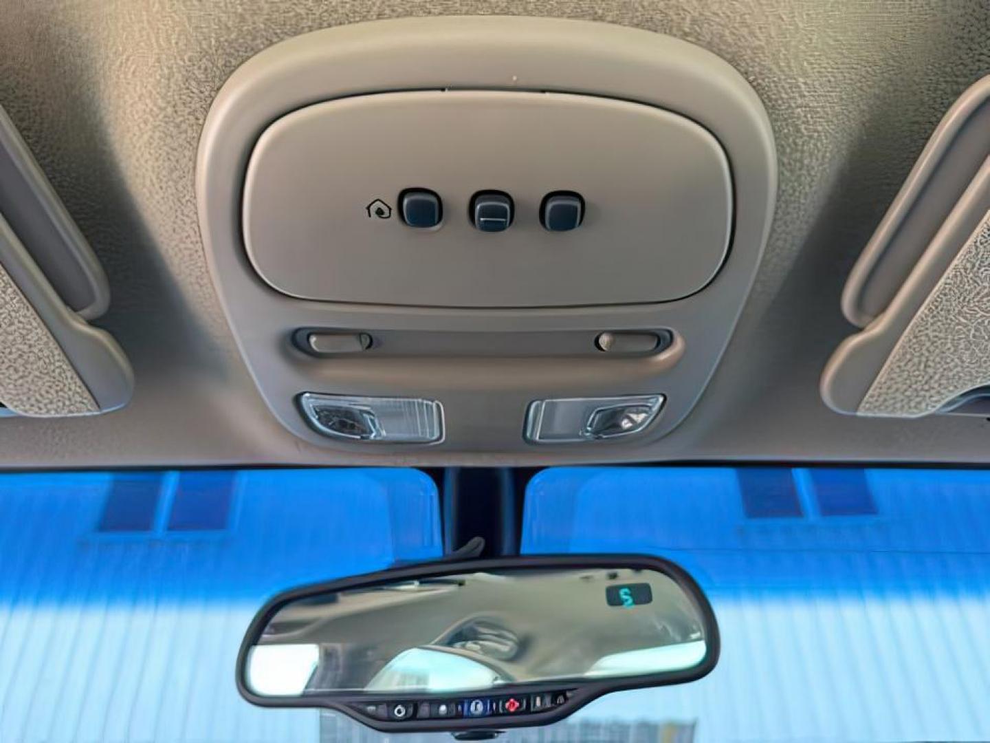 2002 TAN /Taupe Buick LeSabre Limited (1G4HR54K92U) with an 3.8L V-6 regular unleaded engine, AUTOMATIC transmission, located at 1235 N Woodruff Ave., Idaho Falls, 83401, (208) 523-1053, 43.507172, -112.000488 - At Timberline Auto, finding a great deal on your next vehicle is always easy! Our experienced sales staff's goal is to help find you the right vehicle at the right price! Our knowledgeable finance department has options for almost any credit score. We offer extended service contract options to prote - Photo#14