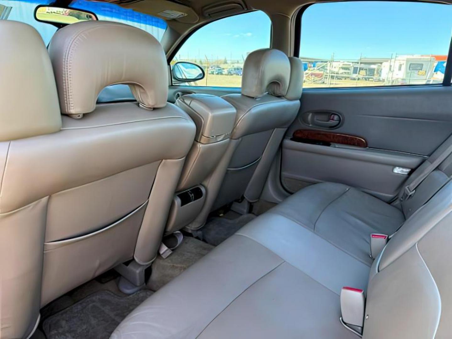 2002 TAN /Taupe Buick LeSabre Limited (1G4HR54K92U) with an 3.8L V-6 regular unleaded engine, AUTOMATIC transmission, located at 1235 N Woodruff Ave., Idaho Falls, 83401, (208) 523-1053, 43.507172, -112.000488 - At Timberline Auto, finding a great deal on your next vehicle is always easy! Our experienced sales staff's goal is to help find you the right vehicle at the right price! Our knowledgeable finance department has options for almost any credit score. We offer extended service contract options to prote - Photo#18