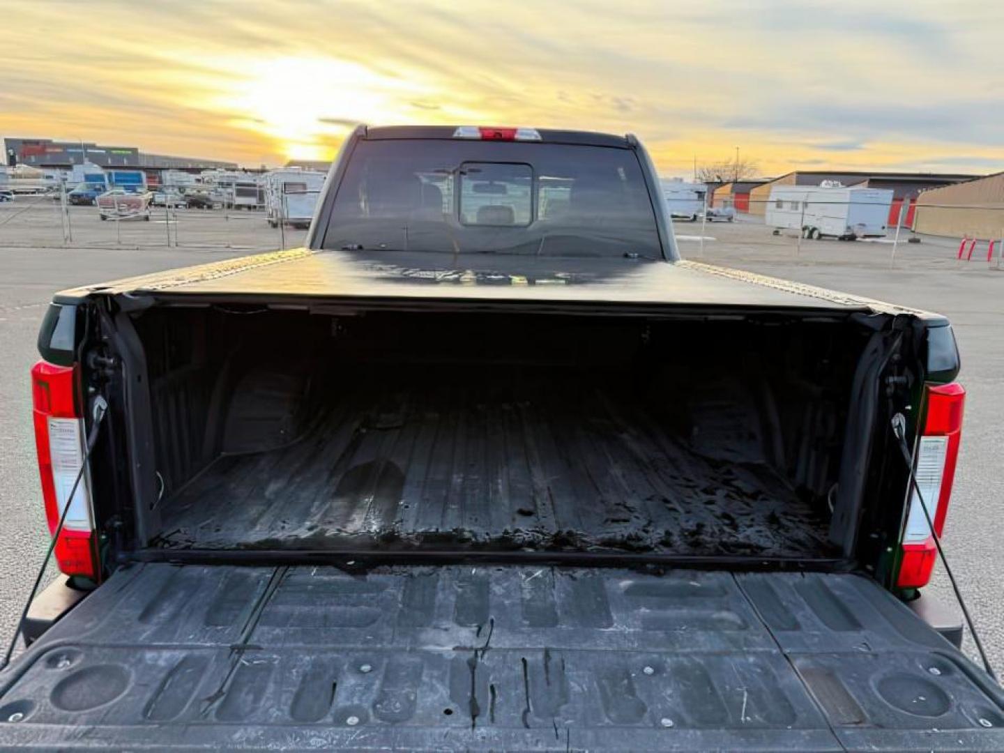 2017 Shadow Black /Black Ford F-250 (1FT7W2BT9HE) with an Powerstroke 67L V-8 diesel direct injection engine, Automatic transmission, located at 1175 N Woodruff Ave, Idaho Falls, ID, 83401, 43.506901, -111.999657 - At Timberline Auto, finding a great deal on your next vehicle is always easy! Our experienced sales staff's goal is to help find you the right vehicle at the right price! Our knowledgeable finance department has options for almost any credit score. We offer extended service contract options to prote - Photo#5