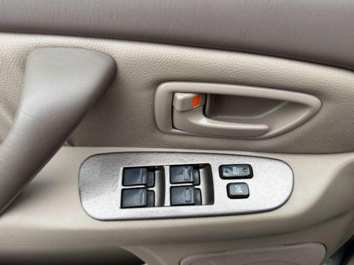 2004 GRAY /Charcoal Toyota Sequoia (5TDBT48A74S) with an 47L V-8 DOHC engine, Automatic transmission, located at 1175 N Woodruff Ave, Idaho Falls, ID, 83401, 43.506901, -111.999657 - At Timberline Auto, finding a great deal on your next vehicle is always easy! Our experienced sales staff's goal is to help find you the right vehicle at the right price! Our knowledgeable finance department has options for almost any credit score. We offer extended service contract options to prote - Photo#47