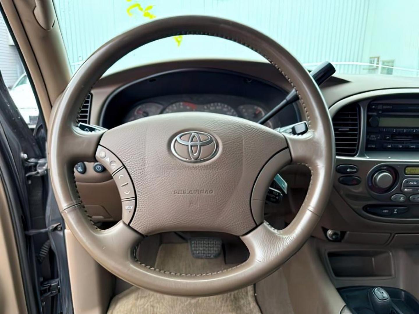 2004 GRAY /Charcoal Toyota Sequoia (5TDBT48A74S) with an 47L V-8 DOHC engine, Automatic transmission, located at 1175 N Woodruff Ave, Idaho Falls, ID, 83401, 43.506901, -111.999657 - At Timberline Auto, finding a great deal on your next vehicle is always easy! Our experienced sales staff's goal is to help find you the right vehicle at the right price! Our knowledgeable finance department has options for almost any credit score. We offer extended service contract options to prote - Photo#15