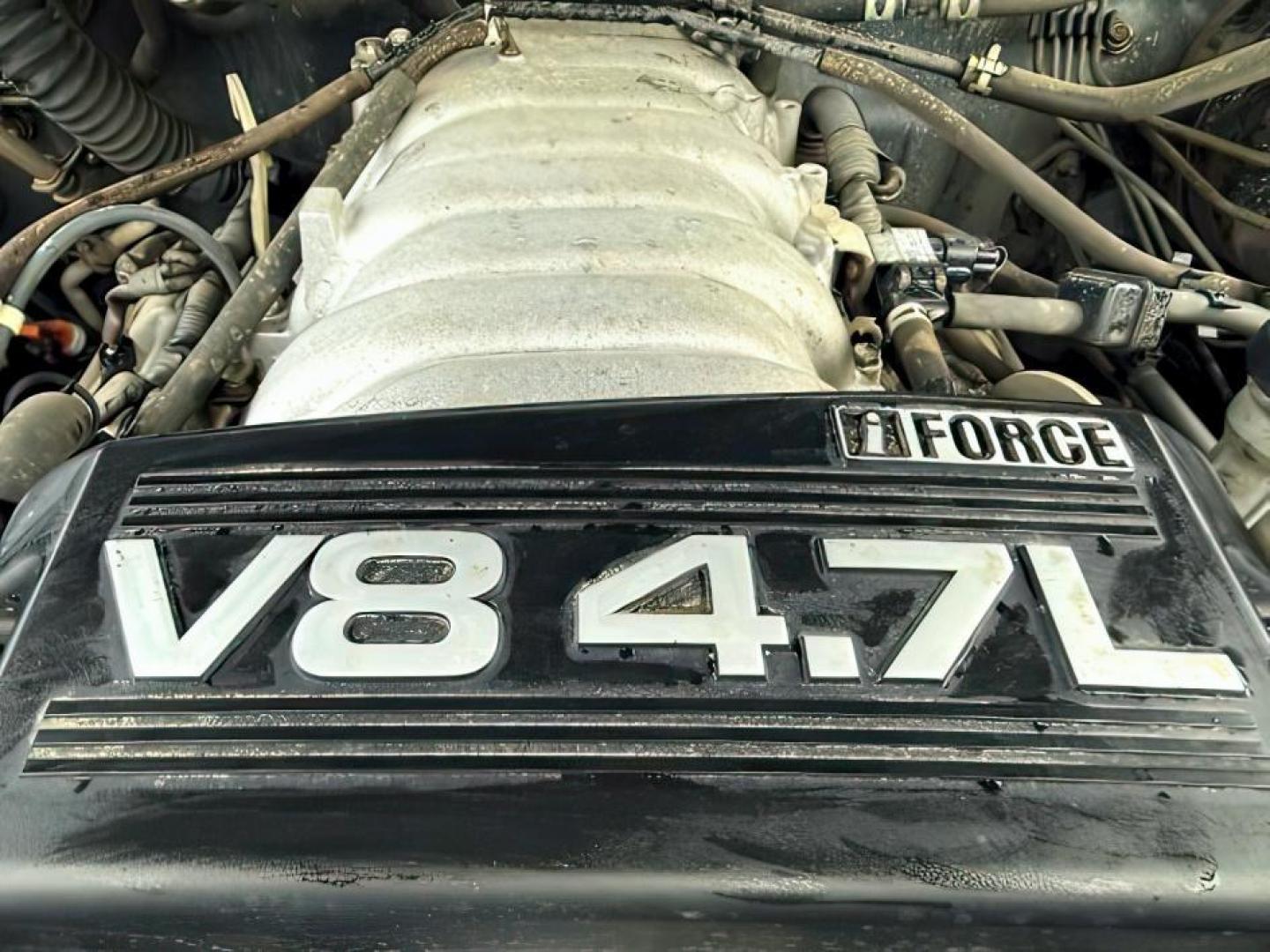 2004 GRAY /Charcoal Toyota Sequoia (5TDBT48A74S) with an 47L V-8 DOHC engine, Automatic transmission, located at 1175 N Woodruff Ave, Idaho Falls, ID, 83401, 43.506901, -111.999657 - At Timberline Auto, finding a great deal on your next vehicle is always easy! Our experienced sales staff's goal is to help find you the right vehicle at the right price! Our knowledgeable finance department has options for almost any credit score. We offer extended service contract options to prote - Photo#25