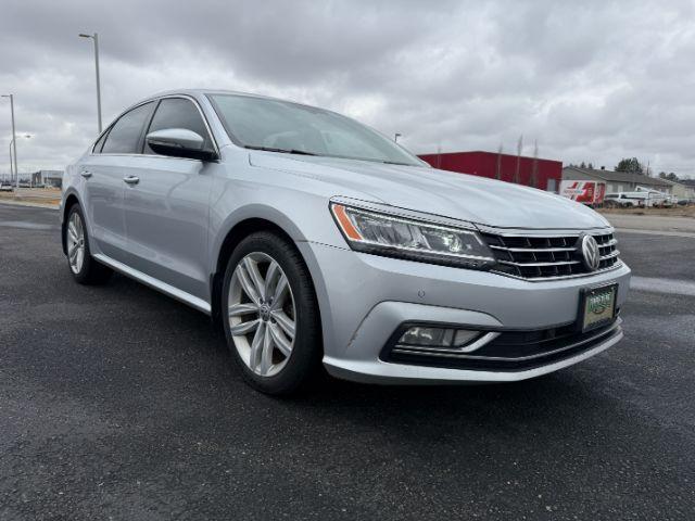 2018 SILVER /Titan Black Volkswagen Passat 2.0T SE (1VWBA7A35JC) with an 2L I-4 gasoline direct injection engine, AUTOMATIC transmission, located at 1235 N Woodruff Ave., Idaho Falls, 83401, (208) 523-1053, 43.507172, -112.000488 - 2018 Volkswagen Passat is a midsize sedan built for smooth, efficient daily driving. Powered by a 1.8L turbocharged I4 engine (VIN verified), it delivers balanced performance for commuting and highway travel. Front-wheel drive provides stable handling in everyday conditions. Inside, it features a to- Photo#31