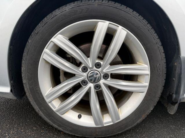 2018 SILVER /Titan Black Volkswagen Passat 2.0T SE (1VWBA7A35JC) with an 2L I-4 gasoline direct injection engine, AUTOMATIC transmission, located at 1235 N Woodruff Ave., Idaho Falls, 83401, (208) 523-1053, 43.507172, -112.000488 - 2018 Volkswagen Passat is a midsize sedan built for smooth, efficient daily driving. Powered by a 1.8L turbocharged I4 engine (VIN verified), it delivers balanced performance for commuting and highway travel. Front-wheel drive provides stable handling in everyday conditions. Inside, it features a to- Photo#33