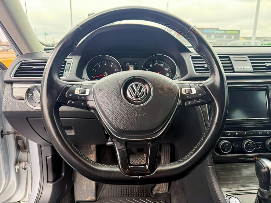 2018 SILVER /Titan Black Volkswagen Passat 2.0T SE (1VWBA7A35JC) with an 2L I-4 gasoline direct injection engine, AUTOMATIC transmission, located at 1235 N Woodruff Ave., Idaho Falls, 83401, (208) 523-1053, 43.507172, -112.000488 - 2018 Volkswagen Passat is a midsize sedan built for smooth, efficient daily driving. Powered by a 1.8L turbocharged I4 engine (VIN verified), it delivers balanced performance for commuting and highway travel. Front-wheel drive provides stable handling in everyday conditions. Inside, it features a to- Photo#13