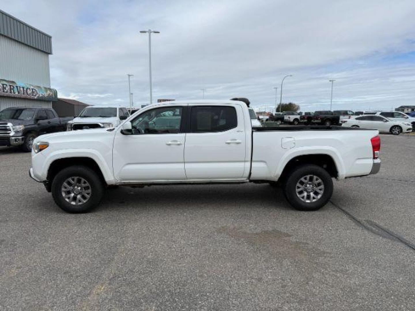 2016 Super White /Black/Red Toyota Tacoma (3TMDZ5BN8GM) with an 35L V-6 portdirect injection engine, Automatic transmission, located at 1175 N Woodruff Ave, Idaho Falls, ID, 83401, 43.506901, -111.999657 - At Timberline Auto, finding a great deal on your next vehicle is always easy! Our experienced sales staff's goal is to help find you the right vehicle at the right price! Our knowledgeable finance department has options for almost any credit score. We offer extended service contract options to prote - Photo#22
