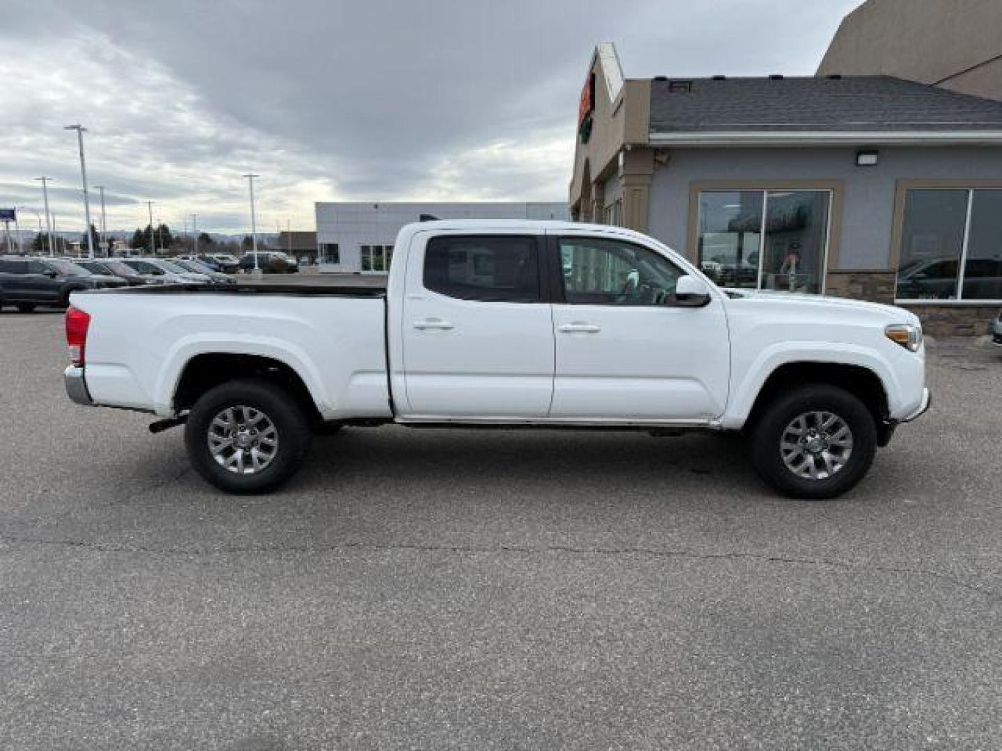 2016 Super White /Black/Red Toyota Tacoma (3TMDZ5BN8GM) with an 35L V-6 portdirect injection engine, Automatic transmission, located at 1175 N Woodruff Ave, Idaho Falls, ID, 83401, 43.506901, -111.999657 - At Timberline Auto, finding a great deal on your next vehicle is always easy! Our experienced sales staff's goal is to help find you the right vehicle at the right price! Our knowledgeable finance department has options for almost any credit score. We offer extended service contract options to prote - Photo#28
