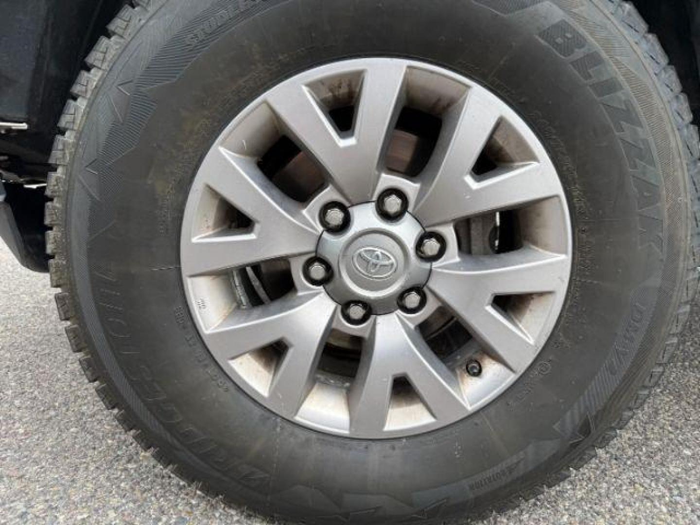 2016 Super White /Black/Red Toyota Tacoma (3TMDZ5BN8GM) with an 35L V-6 portdirect injection engine, Automatic transmission, located at 1175 N Woodruff Ave, Idaho Falls, ID, 83401, 43.506901, -111.999657 - At Timberline Auto, finding a great deal on your next vehicle is always easy! Our experienced sales staff's goal is to help find you the right vehicle at the right price! Our knowledgeable finance department has options for almost any credit score. We offer extended service contract options to prote - Photo#31