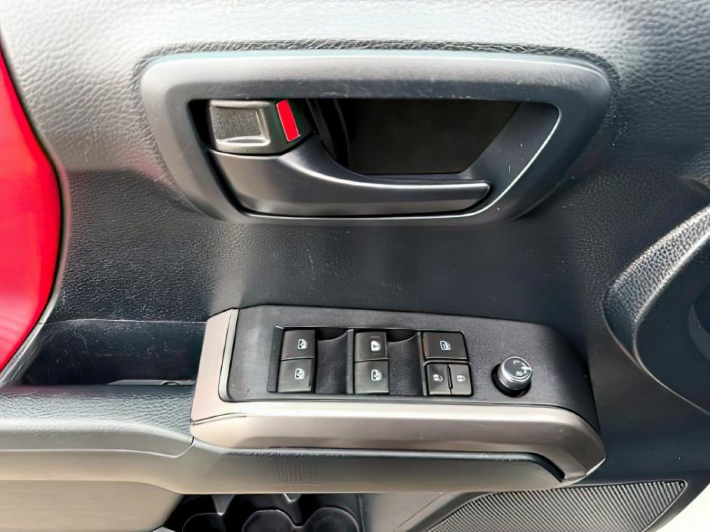 2016 Super White /Black/Red Toyota Tacoma (3TMDZ5BN8GM) with an 35L V-6 portdirect injection engine, Automatic transmission, located at 1175 N Woodruff Ave, Idaho Falls, ID, 83401, 43.506901, -111.999657 - At Timberline Auto, finding a great deal on your next vehicle is always easy! Our experienced sales staff's goal is to help find you the right vehicle at the right price! Our knowledgeable finance department has options for almost any credit score. We offer extended service contract options to prote - Photo#17