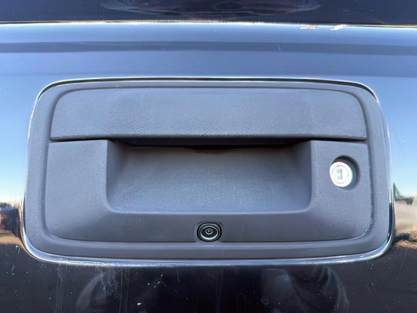 2014 BLACK /Jet Black Chevrolet Silverado 1500 (1GCVKSEC6EZ) with an EcoTec3 53L V-8 gasoline direct injection engine, Automatic transmission, located at 1175 N Woodruff Ave, Idaho Falls, ID, 83401, 43.506901, -111.999657 - At Timberline Auto, finding a great deal on your next vehicle is always easy! Our experienced sales staff's goal is to help find you the right vehicle at the right price! Our knowledgeable finance department has options for almost any credit score. We offer extended service contract options to prote - Photo#4