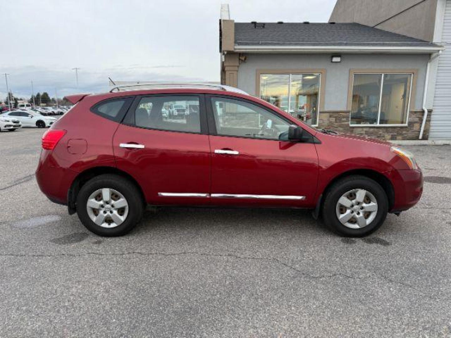 2015 RED /Black Nissan Rogue Select (JN8AS5MV4FW) with an 25L I-4 DOHC engine, Automatic transmission, located at 1175 N Woodruff Ave, Idaho Falls, ID, 83401, 43.506901, -111.999657 - At Timberline Auto, finding a great deal on your next vehicle is always easy! Our experienced sales staff's goal is to help find you the right vehicle at the right price! Our knowledgeable finance department has options for almost any credit score. We offer extended service contract options to prote - Photo#32