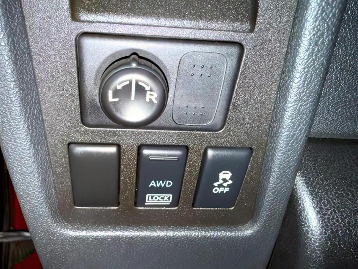 2015 RED /Black Nissan Rogue Select (JN8AS5MV4FW) with an 25L I-4 DOHC engine, Automatic transmission, located at 1175 N Woodruff Ave, Idaho Falls, ID, 83401, 43.506901, -111.999657 - At Timberline Auto, finding a great deal on your next vehicle is always easy! Our experienced sales staff's goal is to help find you the right vehicle at the right price! Our knowledgeable finance department has options for almost any credit score. We offer extended service contract options to prote - Photo#18