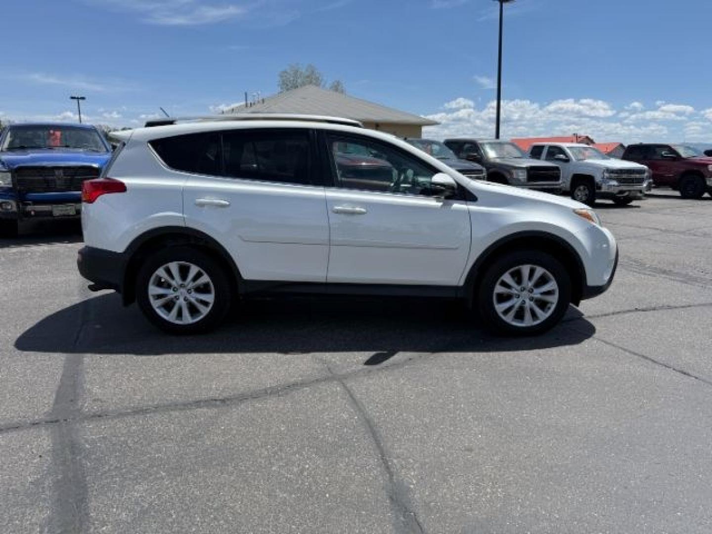 2013 WHITE /Black Toyota RAV4 (2T3DFREV8DW) with an 25L L4 DOHC 16V engine, Automatic transmission, located at 1175 N Woodruff Ave, Idaho Falls, ID, 83401, 43.506901, -111.999657 - Photo#37