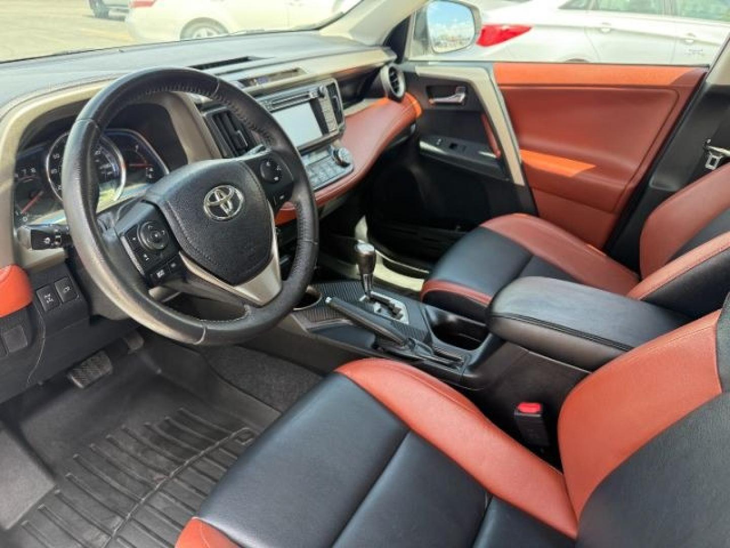 2013 WHITE /Black Toyota RAV4 (2T3DFREV8DW) with an 25L L4 DOHC 16V engine, Automatic transmission, located at 1175 N Woodruff Ave, Idaho Falls, ID, 83401, 43.506901, -111.999657 - Photo#44