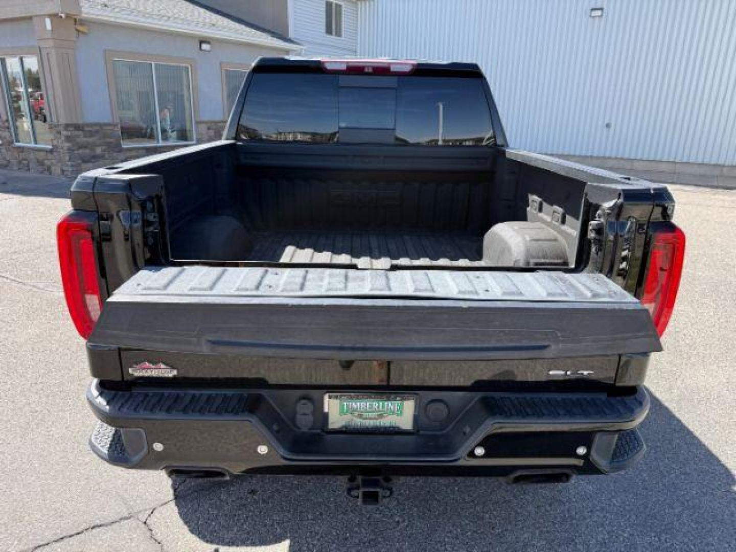 2020 Onyx Black /Jet Black GMC Sierra 1500 (1GTU9DEL6LZ) with an EcoTec3 62L V-8 gasoline direct injection engine, Automatic transmission, located at 1175 N Woodruff Ave, Idaho Falls, ID, 83401, 43.506901, -111.999657 - At Timberline Auto, finding a great deal on your next vehicle is always easy! Our experienced sales staff's goal is to help find you the right vehicle at the right price! Our knowledgeable finance department has options for almost any credit score. We offer extended service contract options to prote - Photo#34