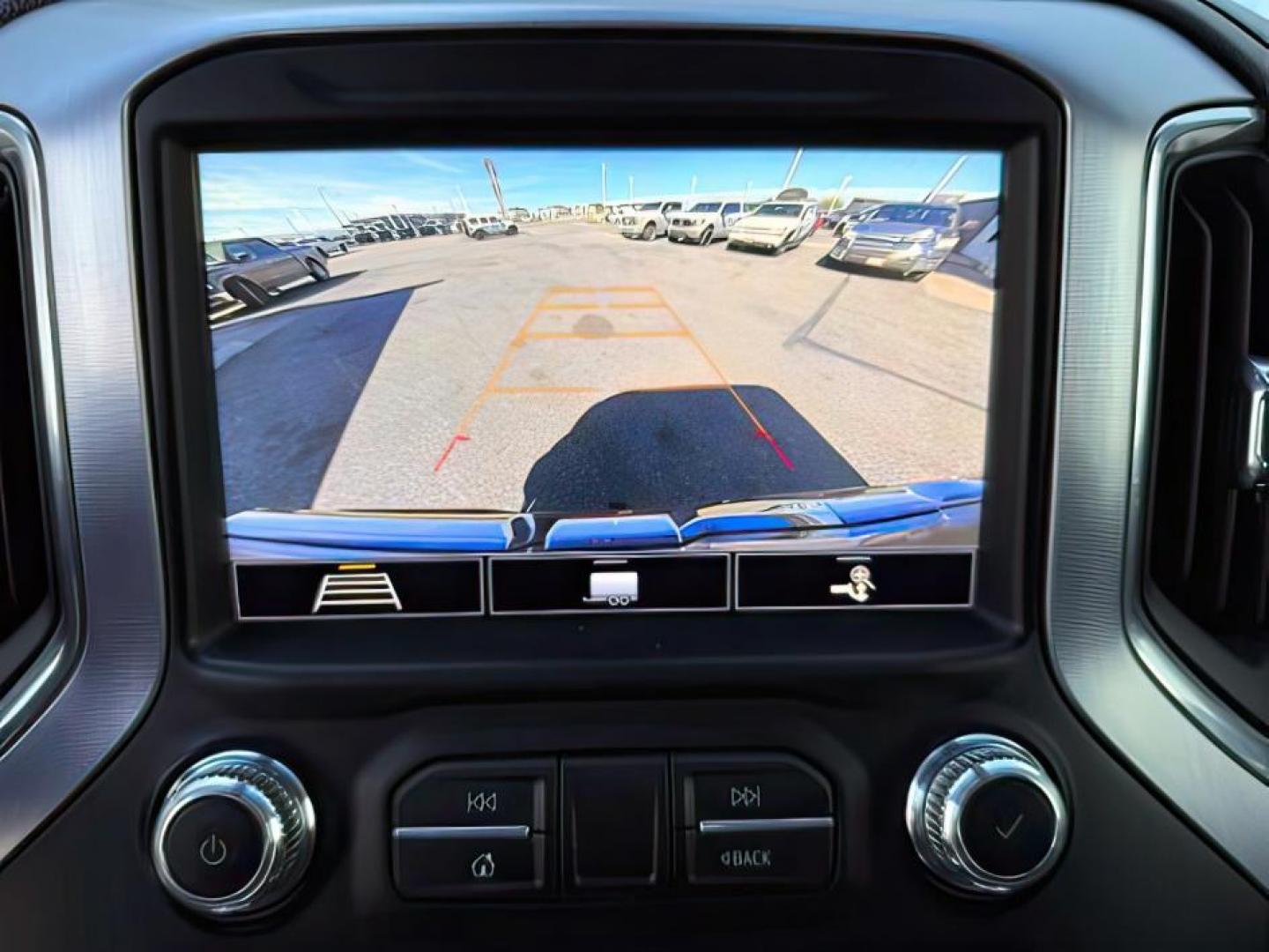 2020 Onyx Black /Jet Black GMC Sierra 1500 (1GTU9DEL6LZ) with an EcoTec3 62L V-8 gasoline direct injection engine, Automatic transmission, located at 1175 N Woodruff Ave, Idaho Falls, ID, 83401, 43.506901, -111.999657 - At Timberline Auto, finding a great deal on your next vehicle is always easy! Our experienced sales staff's goal is to help find you the right vehicle at the right price! Our knowledgeable finance department has options for almost any credit score. We offer extended service contract options to prote - Photo#18