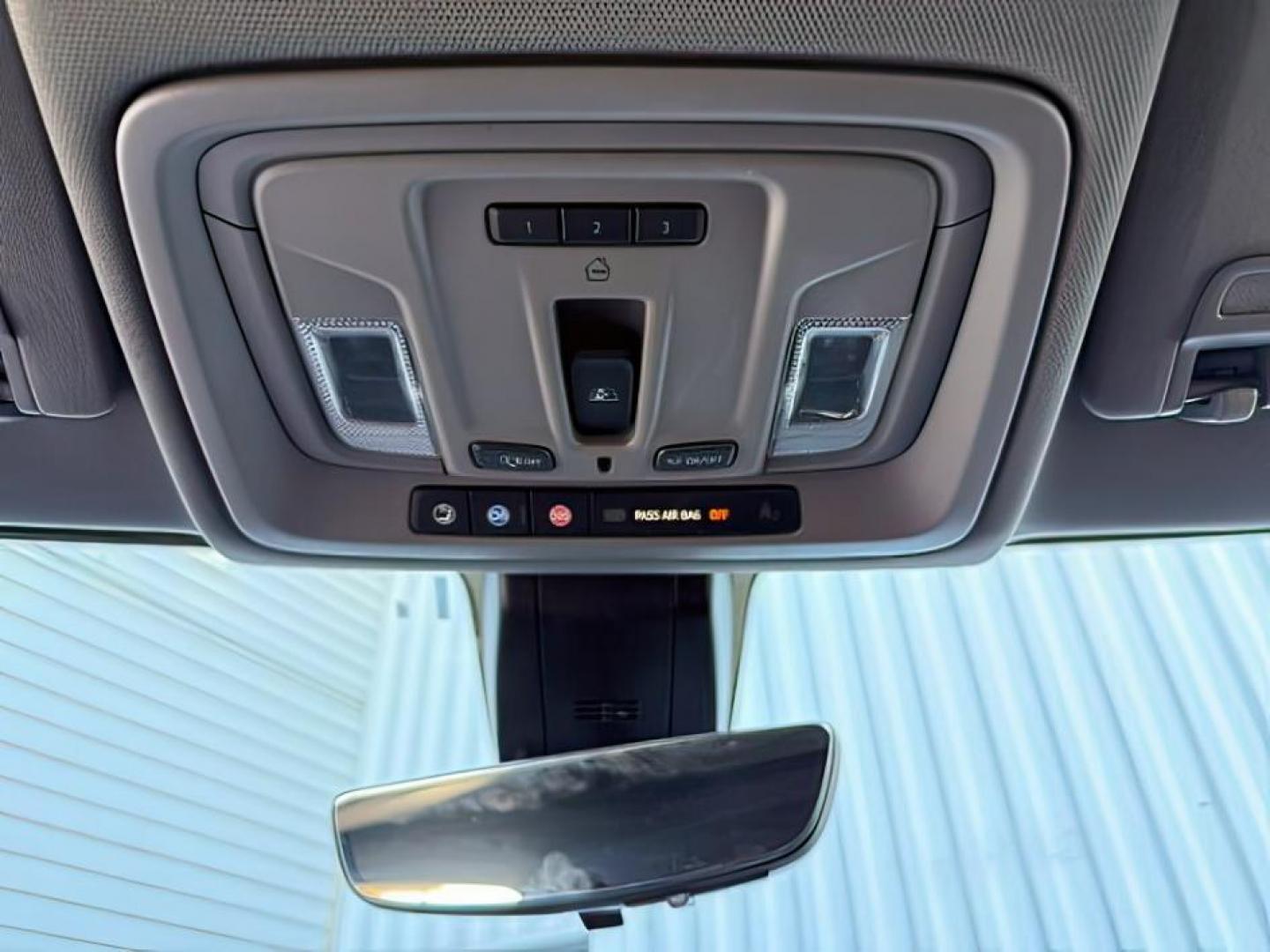 2020 Onyx Black /Jet Black GMC Sierra 1500 (1GTU9DEL6LZ) with an EcoTec3 62L V-8 gasoline direct injection engine, Automatic transmission, located at 1175 N Woodruff Ave, Idaho Falls, ID, 83401, 43.506901, -111.999657 - At Timberline Auto, finding a great deal on your next vehicle is always easy! Our experienced sales staff's goal is to help find you the right vehicle at the right price! Our knowledgeable finance department has options for almost any credit score. We offer extended service contract options to prote - Photo#21