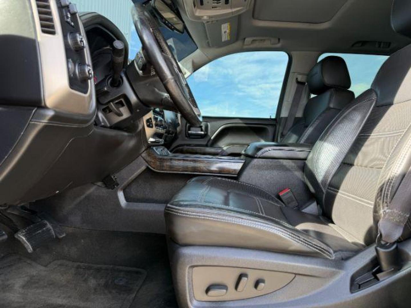 2015 Onyx Black /Jet Black GMC Sierra 1500 (3GTU2WEJ6FG) with an EcoTec3 62L V-8 gasoline direct injection engine, Automatic transmission, located at 1175 N Woodruff Ave, Idaho Falls, ID, 83401, 43.506901, -111.999657 - At Timberline Auto, finding a great deal on your next vehicle is always easy! Our experienced sales staff's goal is to help find you the right vehicle at the right price! Our knowledgeable finance department has options for almost any credit score. We offer extended service contract options to prote - Photo#35