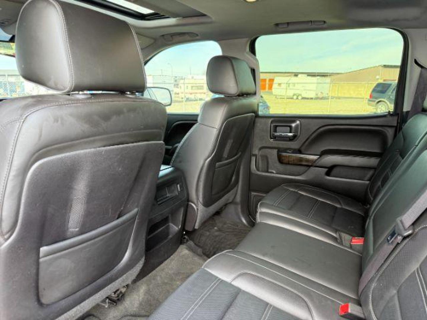 2015 Onyx Black /Jet Black GMC Sierra 1500 (3GTU2WEJ6FG) with an EcoTec3 62L V-8 gasoline direct injection engine, Automatic transmission, located at 1175 N Woodruff Ave, Idaho Falls, ID, 83401, 43.506901, -111.999657 - At Timberline Auto, finding a great deal on your next vehicle is always easy! Our experienced sales staff's goal is to help find you the right vehicle at the right price! Our knowledgeable finance department has options for almost any credit score. We offer extended service contract options to prote - Photo#47